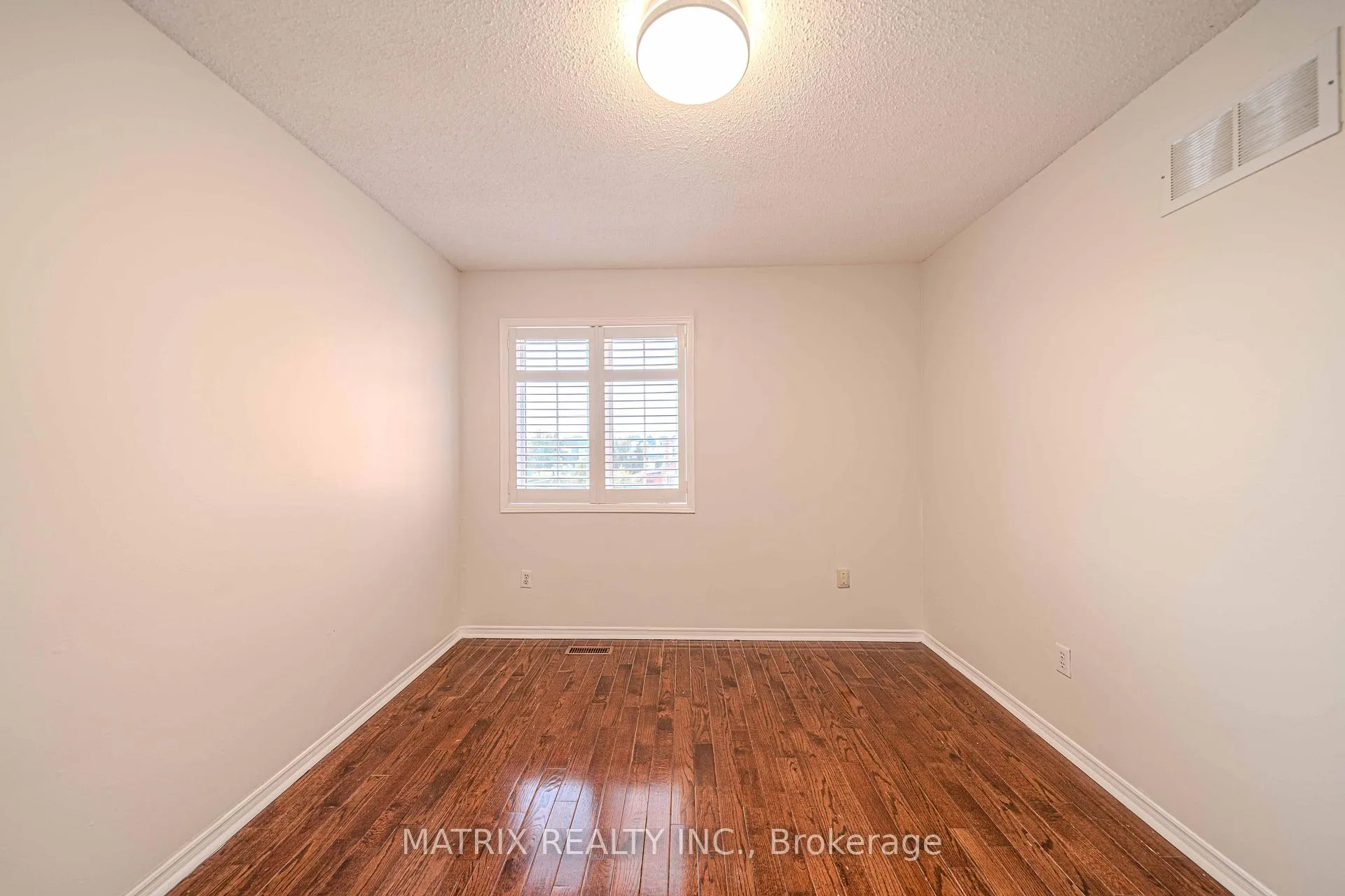 Photo 23 of 1 Apollo Road, Markham, Middlefield — HOMEH