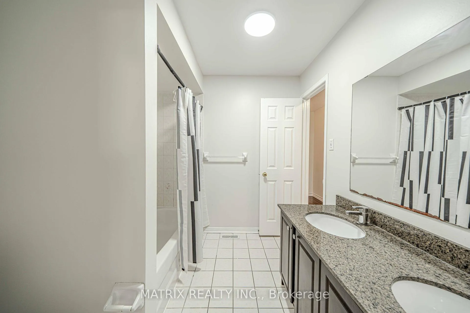 Photo 27 of 1 Apollo Road, Markham, Middlefield — HOMEH