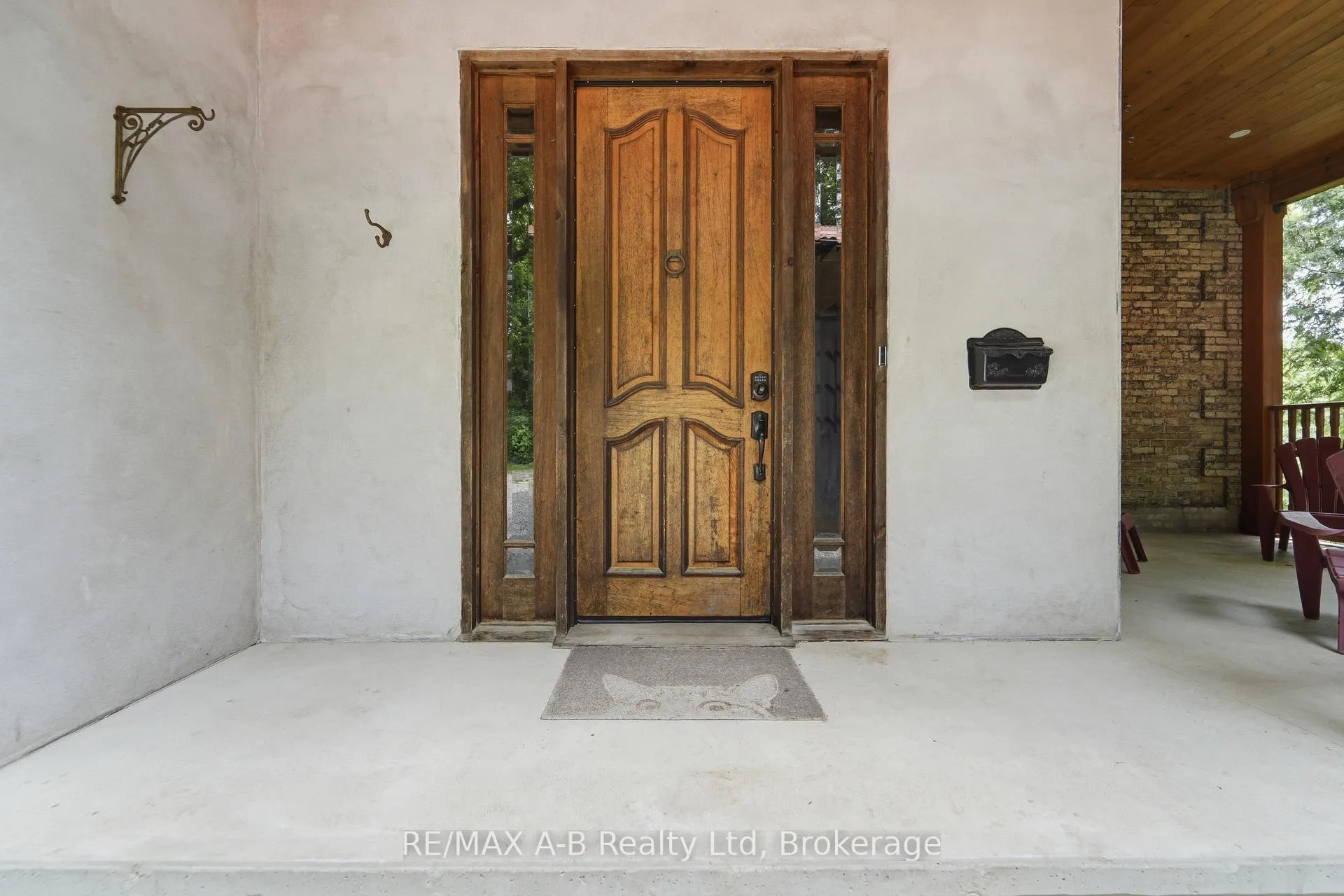 Photo of 84 Church Street N