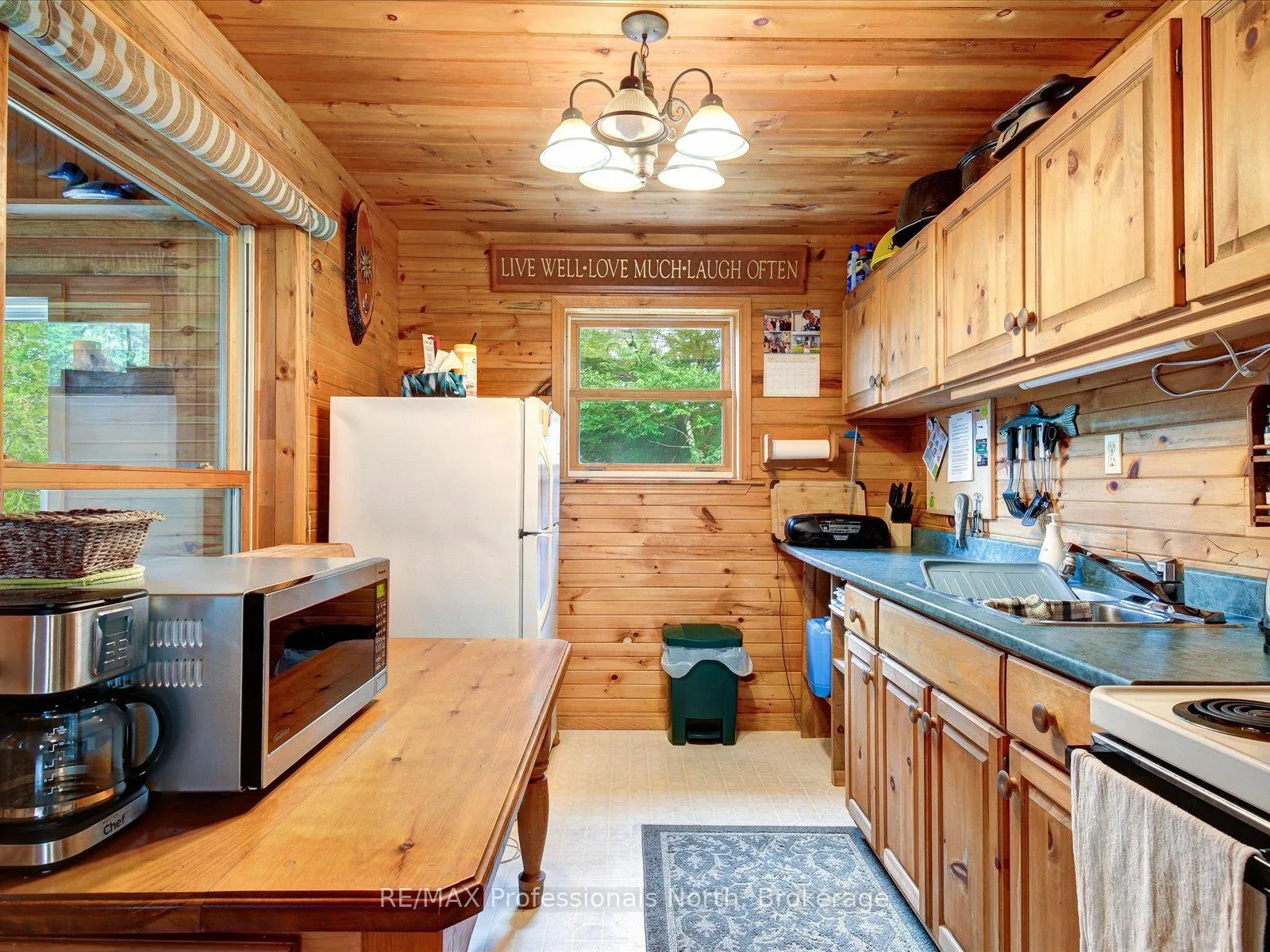 Photo 13 of 84 Lakeside Lane, South Algonquin — HOMEH