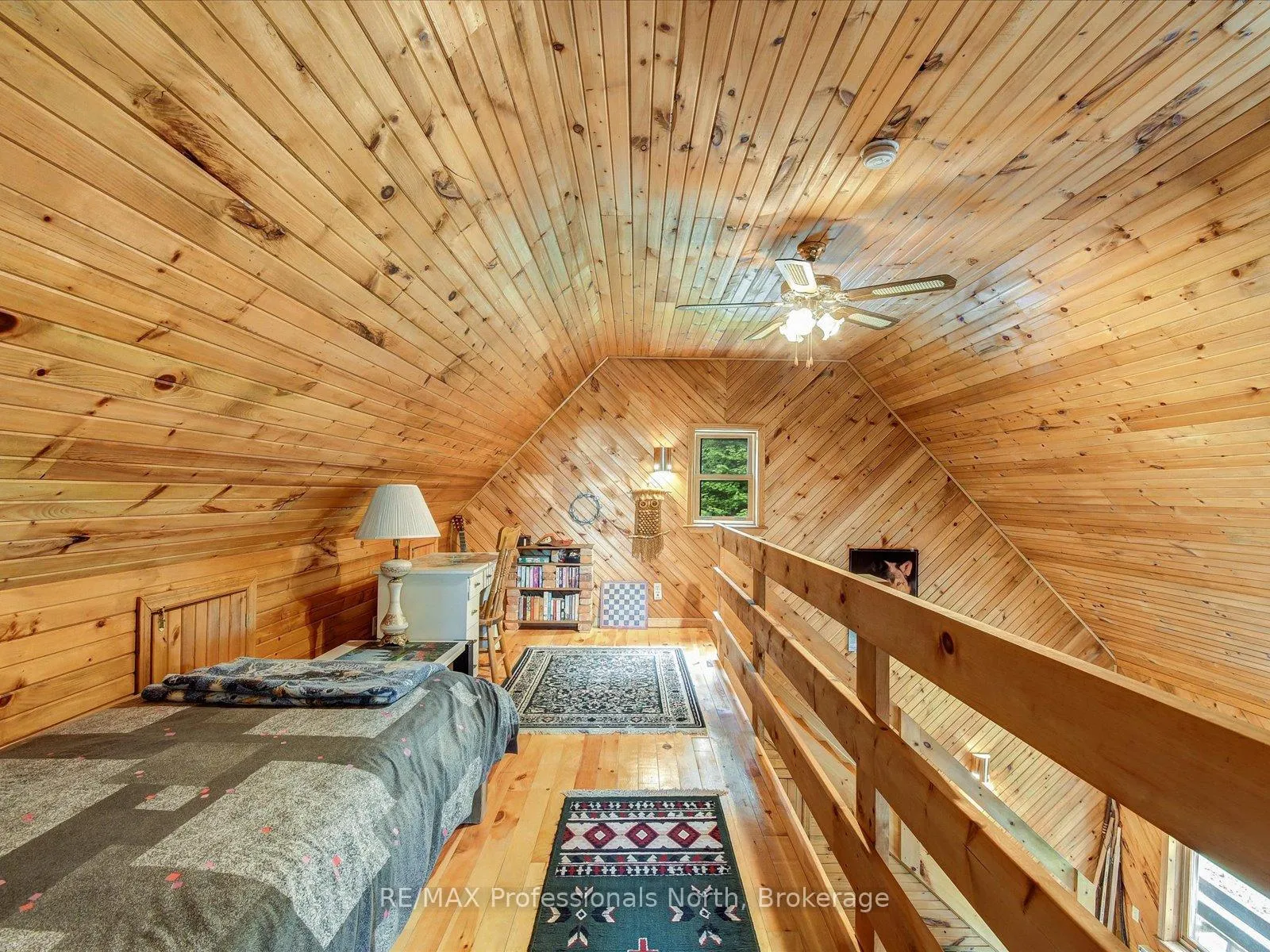 Photo 16 of 84 Lakeside Lane, South Algonquin — HOMEH