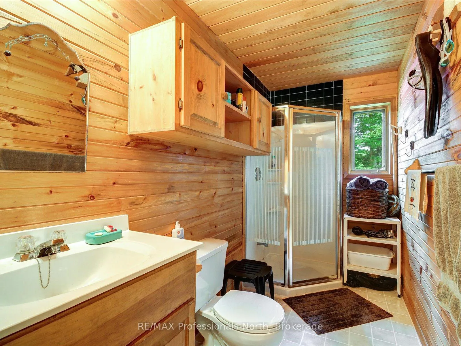 Photo 22 of 84 Lakeside Lane, South Algonquin — HOMEH