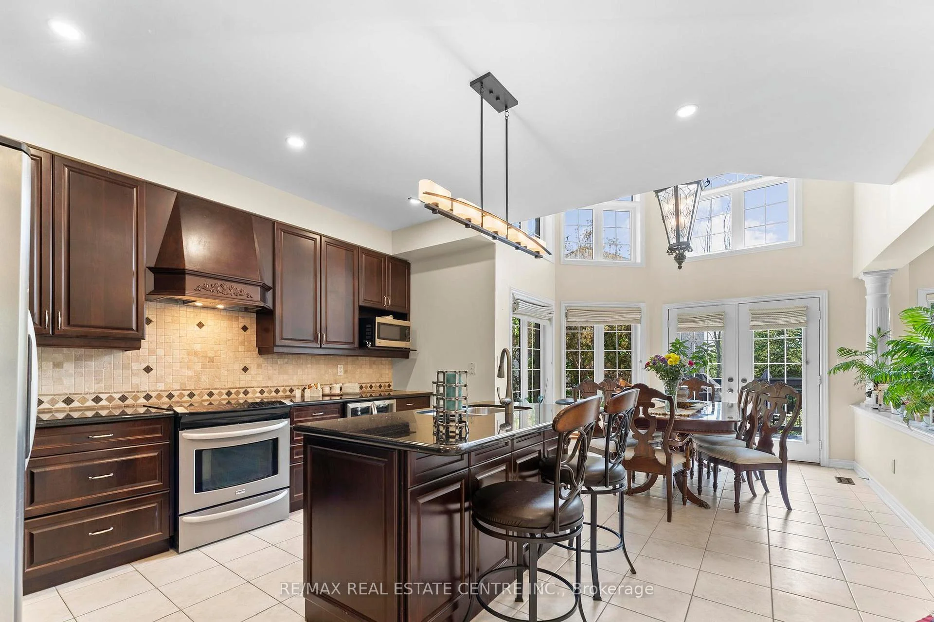 Photo 13 of 2454 Springforest Drive, Oakville, Bronte Creek — HOMEH