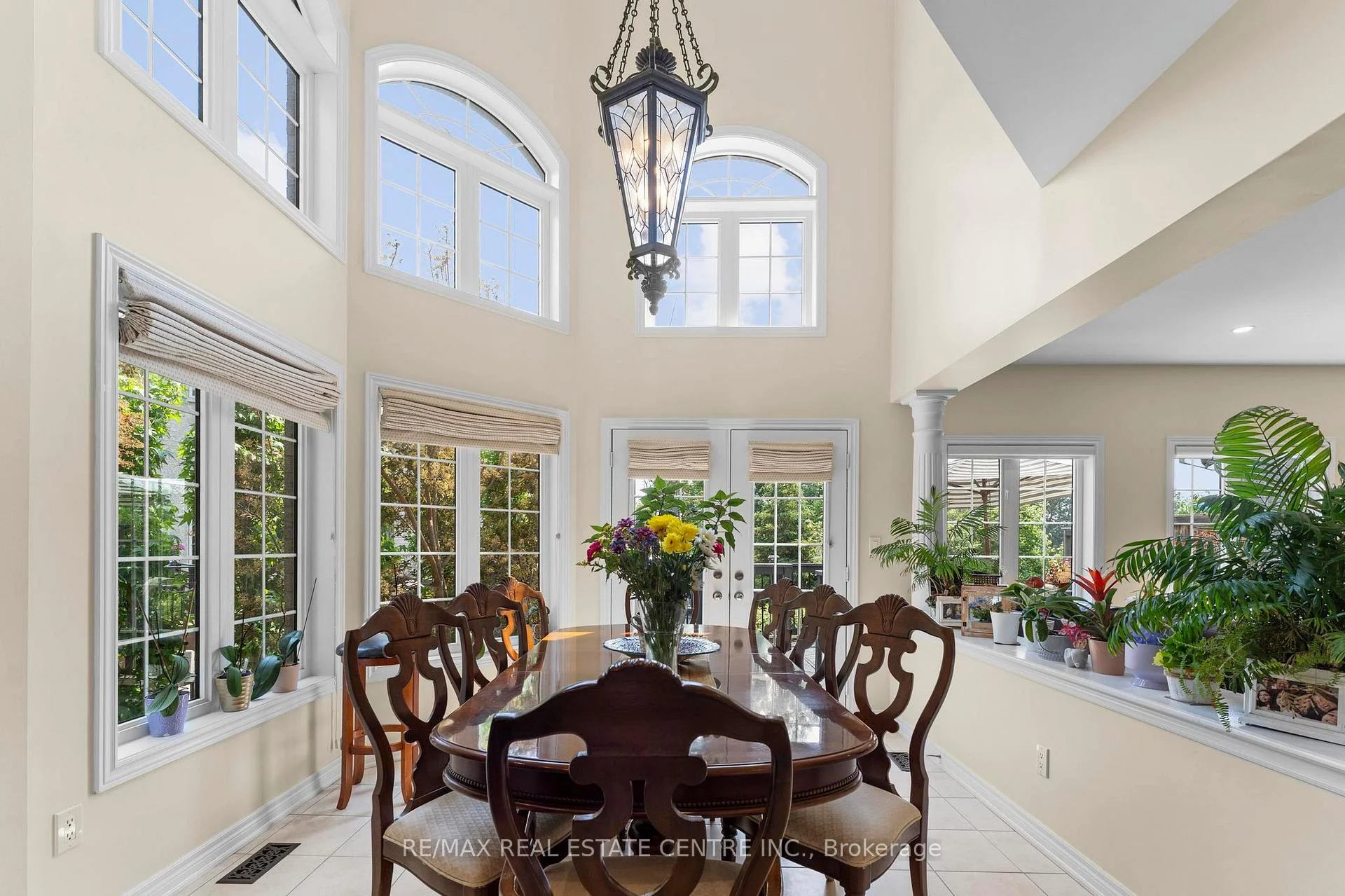 Photo 20 of 2454 Springforest Drive, Oakville, Bronte Creek — HOMEH