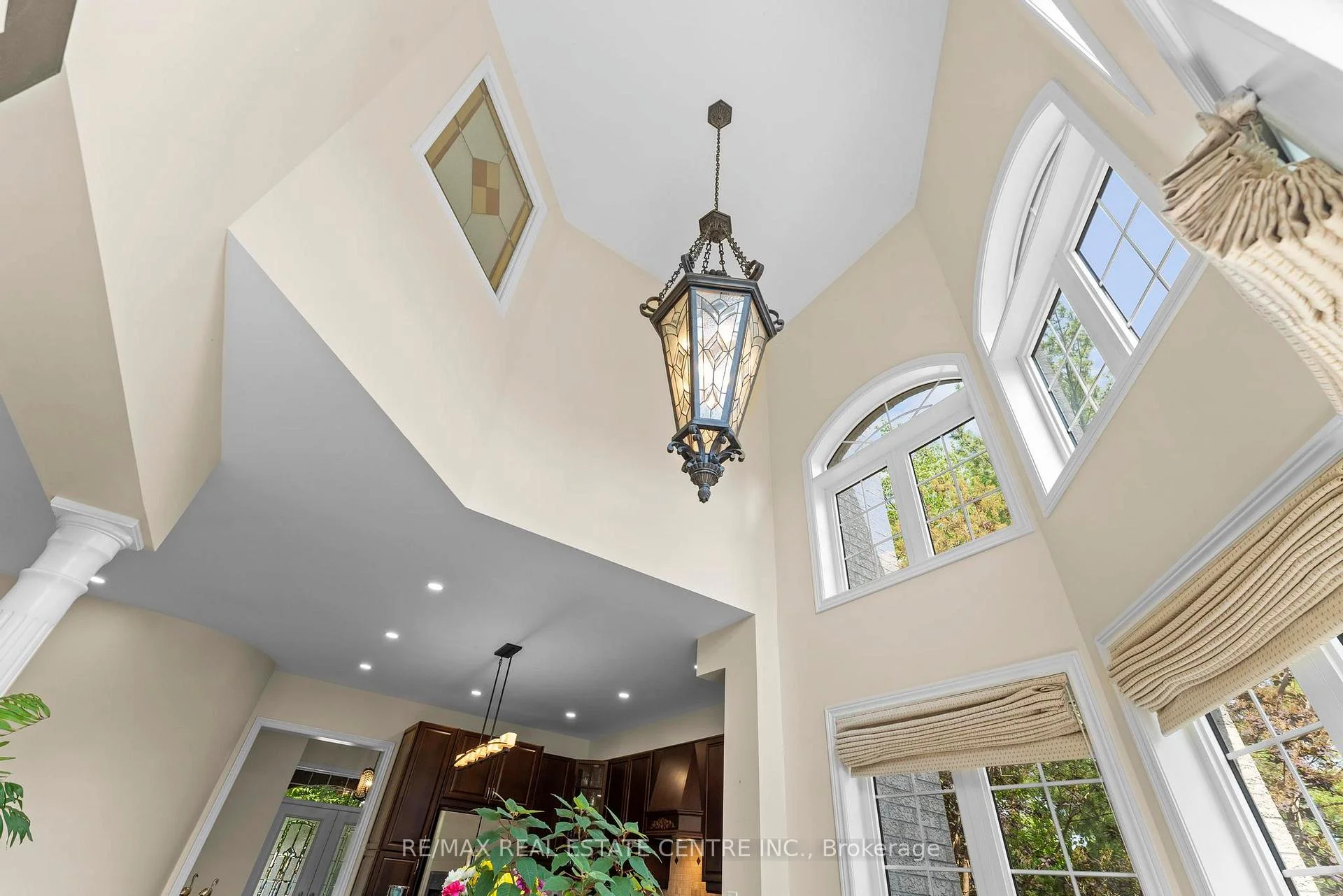 Photo 24 of 2454 Springforest Drive, Oakville, Bronte Creek — HOMEH