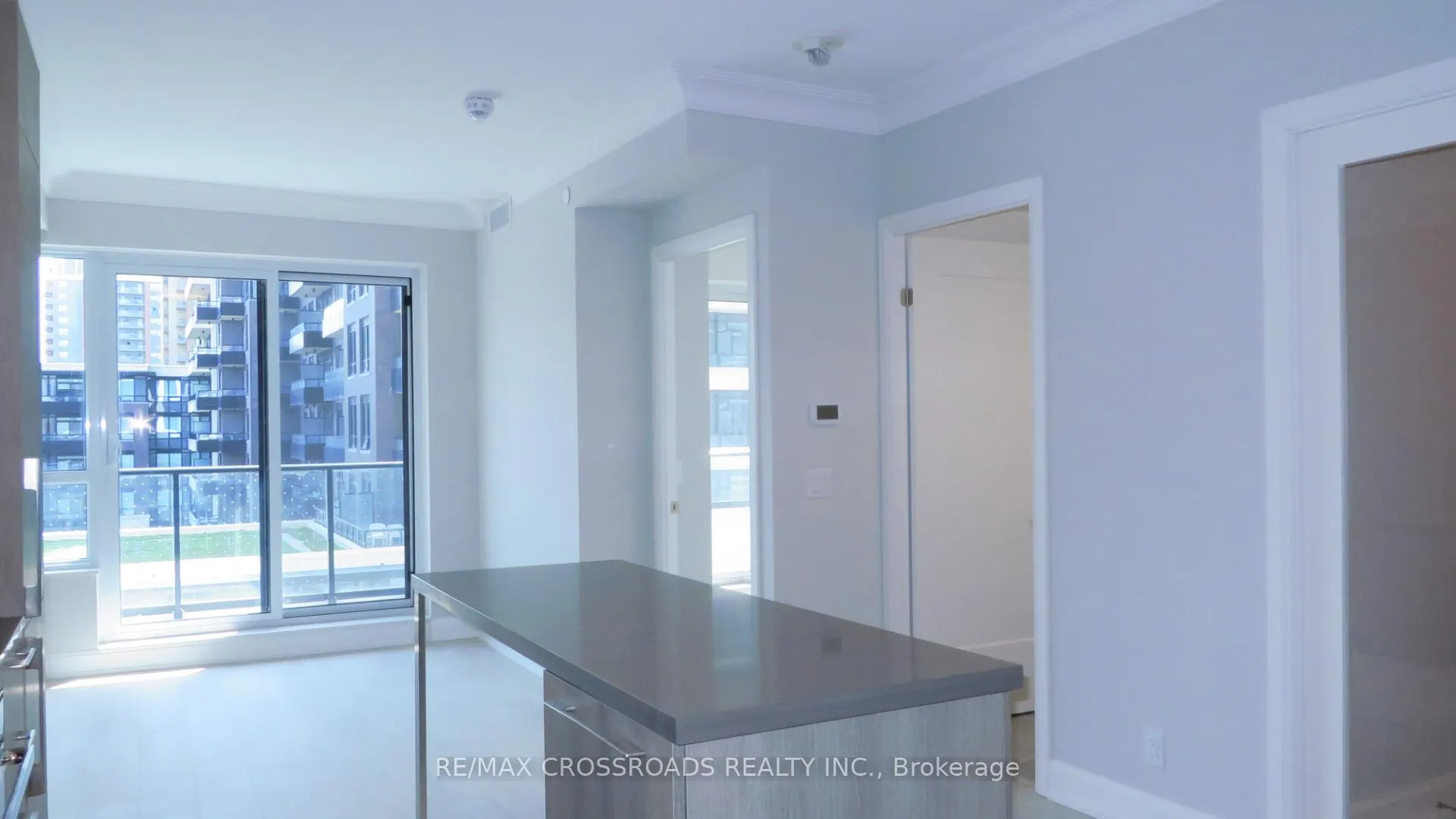 Photo 9 of Unit 610, 18 Water Walk Drive, Markham, Unionville — HOMEH