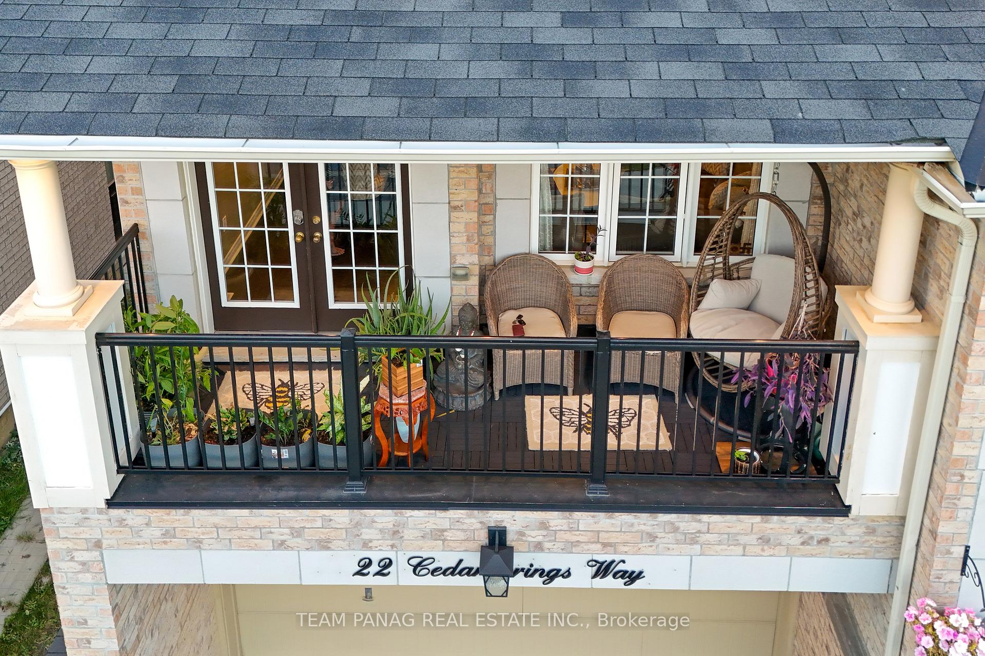 Photo 5 of 22 Cedarsprings Way, Brampton, Sandringham-Wellington — HOMEH