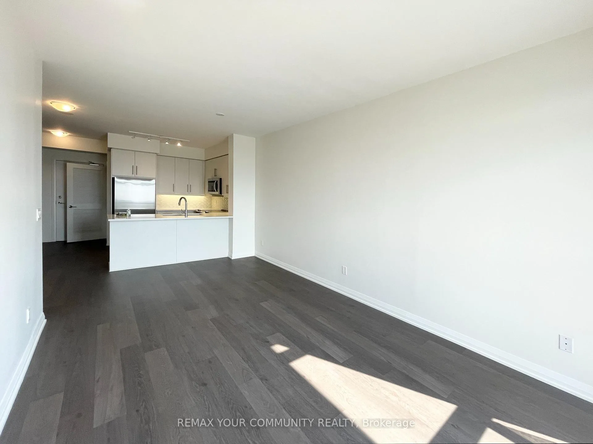 Photo 2 of Unit 1206, 65 Oneida Crescent, Richmond Hill, Langstaff — HOMEH