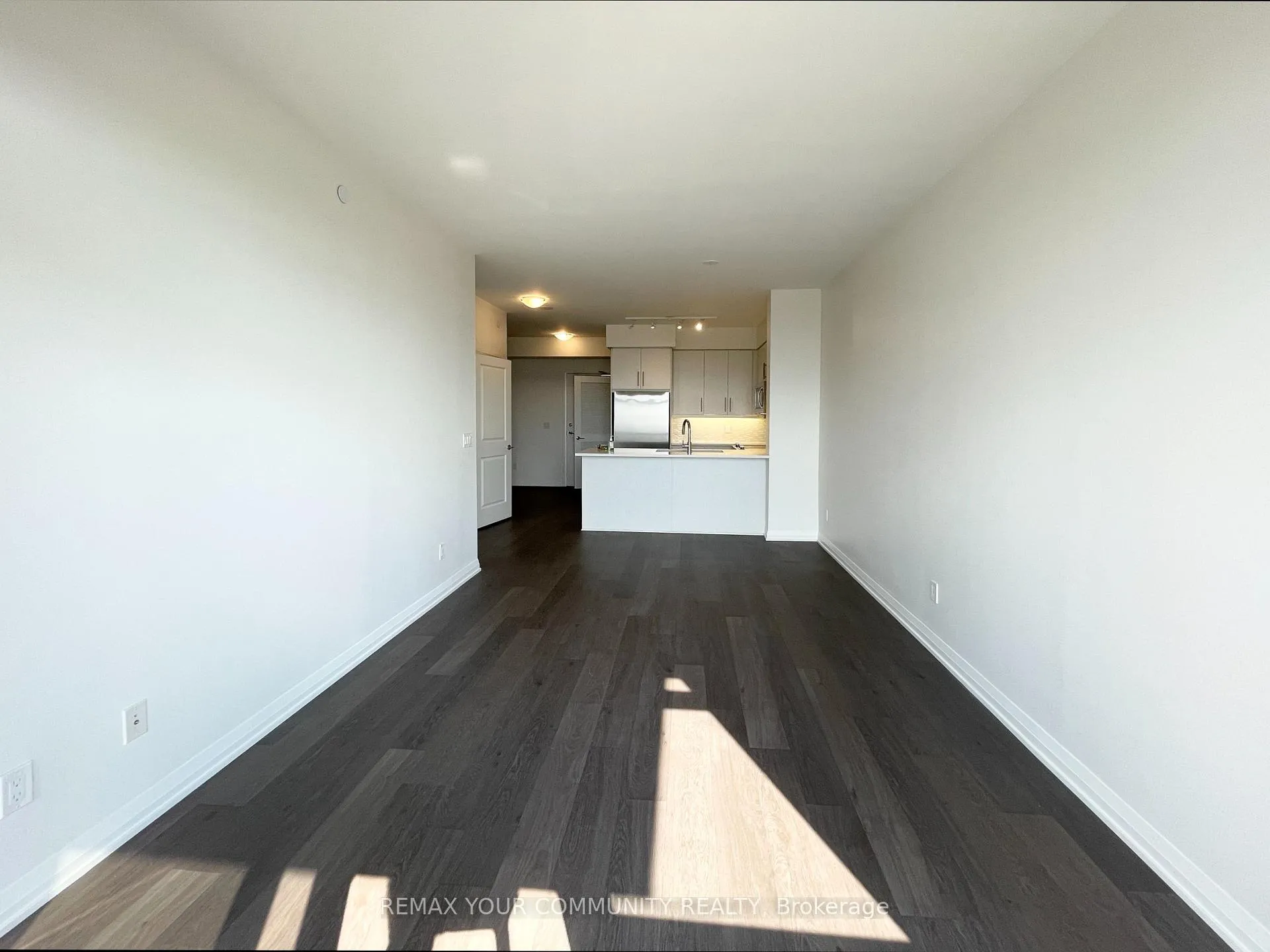 Photo 3 of Unit 1206, 65 Oneida Crescent, Richmond Hill, Langstaff — HOMEH