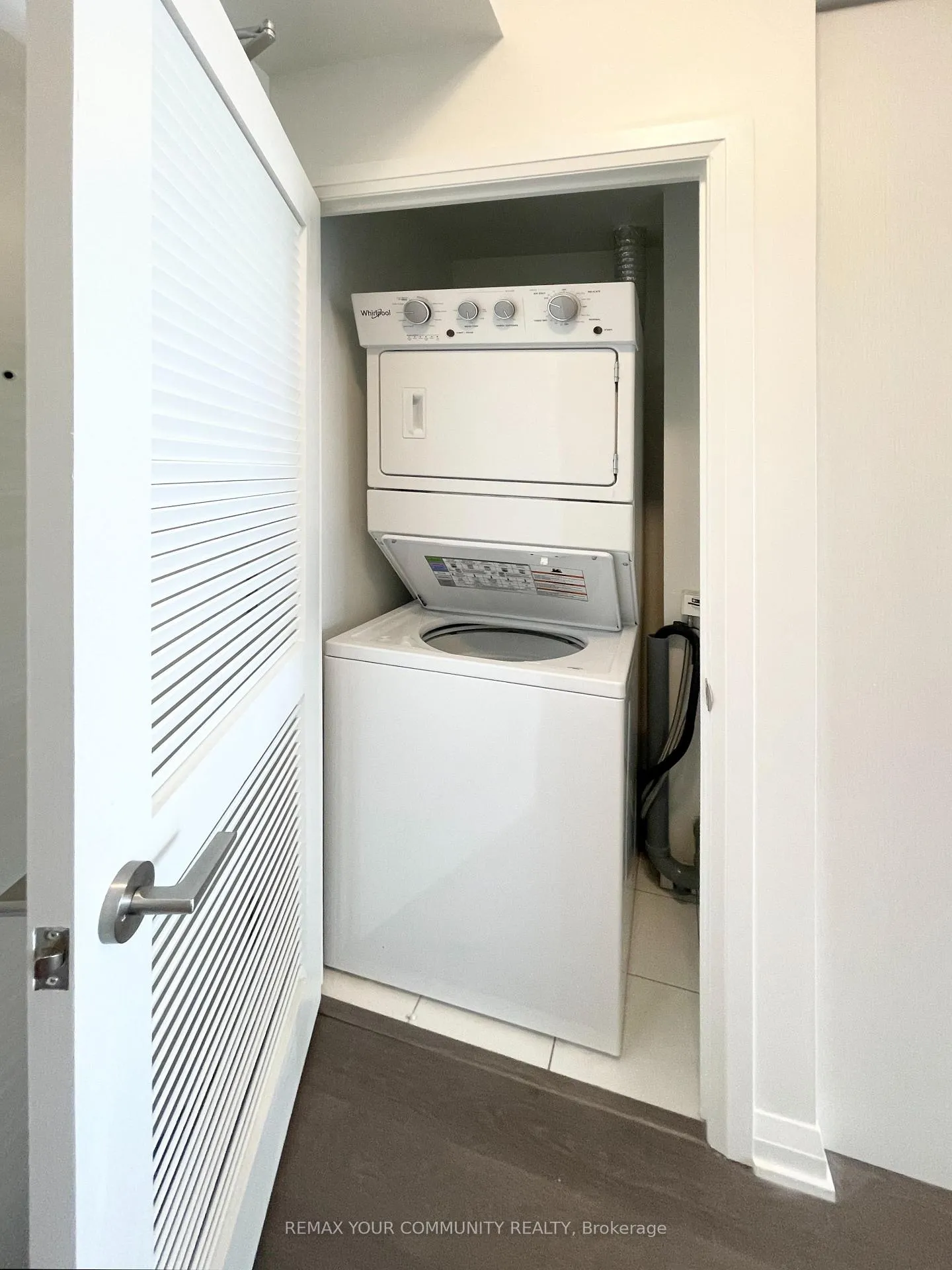 Photo 10 of Unit 1206, 65 Oneida Crescent, Richmond Hill, Langstaff — HOMEH