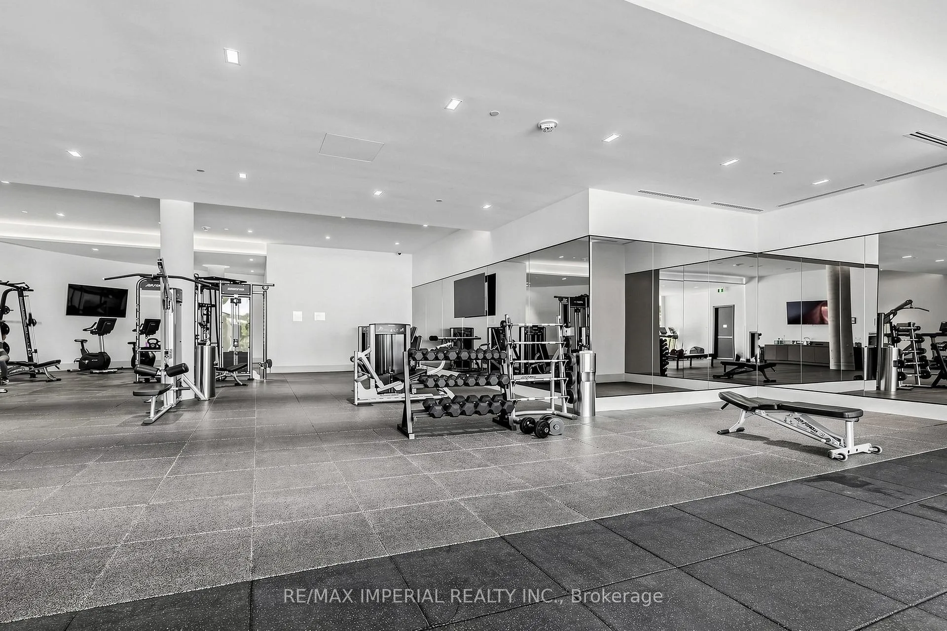 Photo 40 of Unit 910, 38 Water Walk Drive, Markham, Unionville — HOMEH