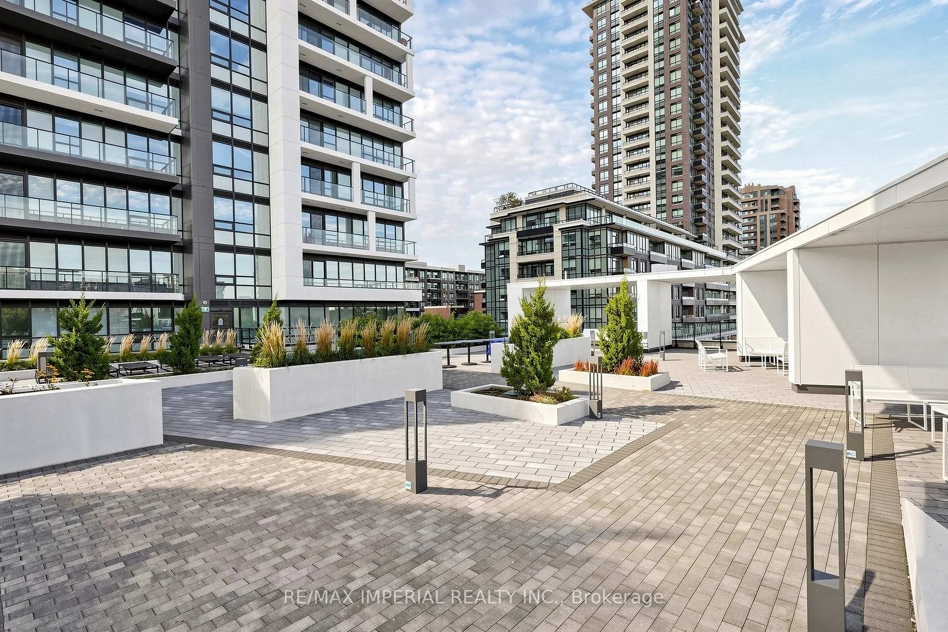 Photo 46 of Unit 910, 38 Water Walk Drive, Markham, Unionville — HOMEH