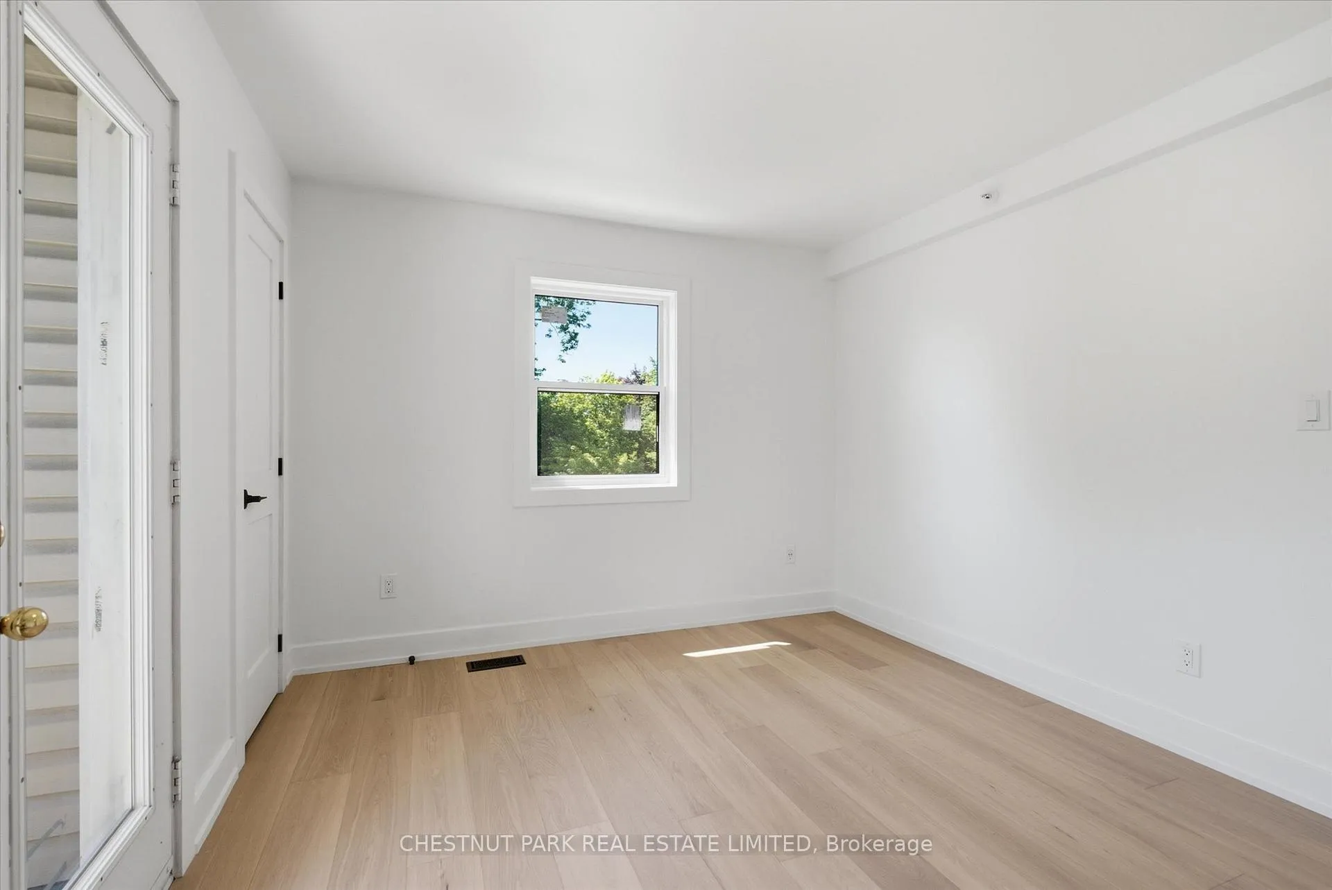 Photo 26 of 1 Agnes Lane, Toronto, Greenwood-Coxwell — HOMEH