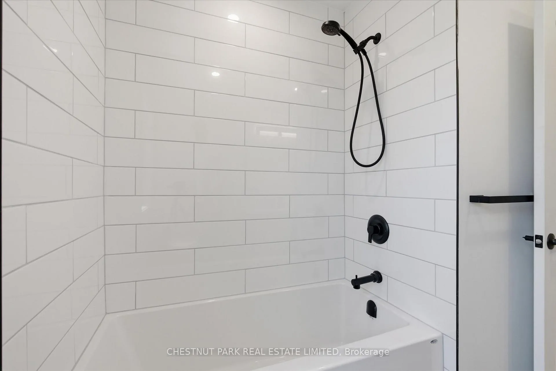 Photo 31 of 1 Agnes Lane, Toronto, Greenwood-Coxwell — HOMEH