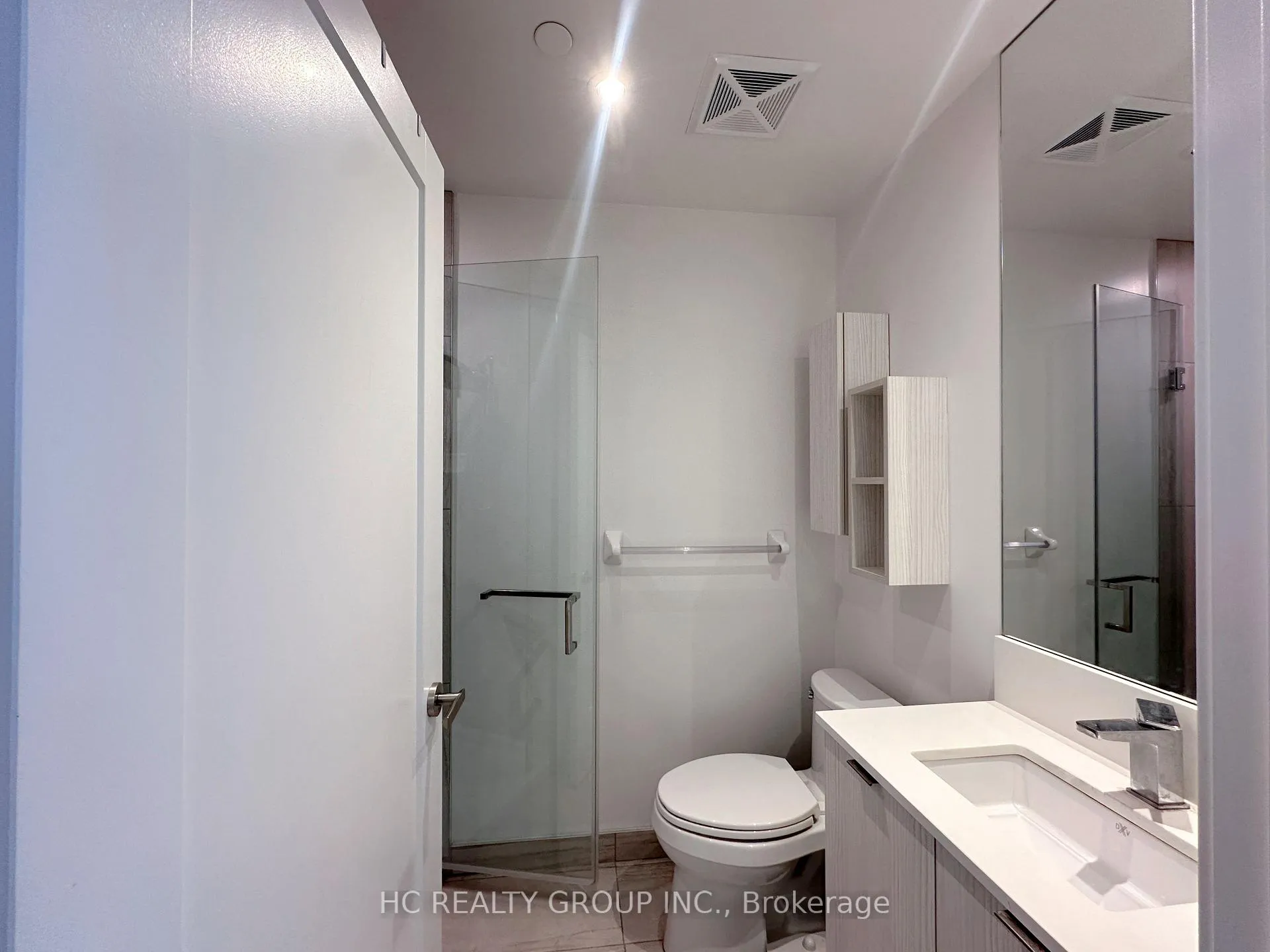 Photo 6 of Unit 2906, 195 Redpath Avenue, Toronto, Mount Pleasant West — HOMEH