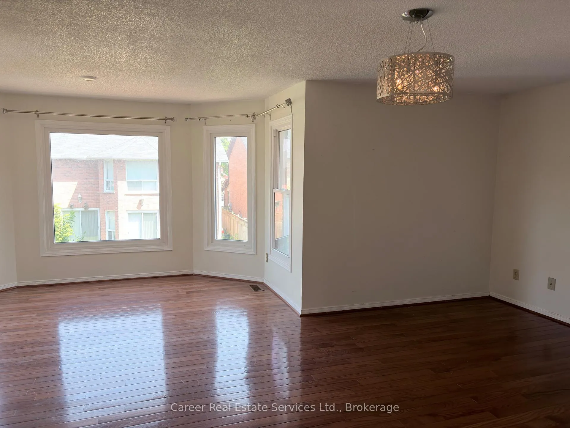 Photo 18 of 560 Steeple Hill, Pickering, Woodlands — HOMEH