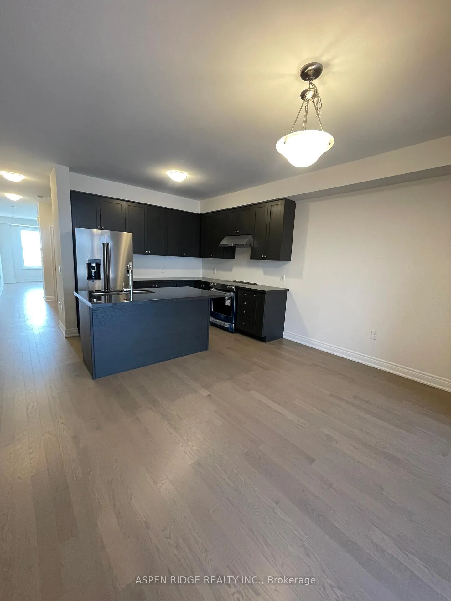 Photo 12 of 529 Vine Cliff Boulevard, Markham, Rural Markham — HOMEH