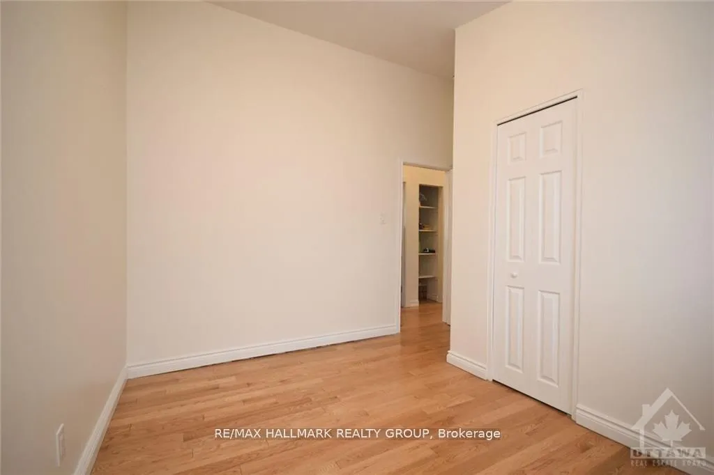 Photo 4 of 1415 Maxime Road, Ottawa, Pineview — HOMEH