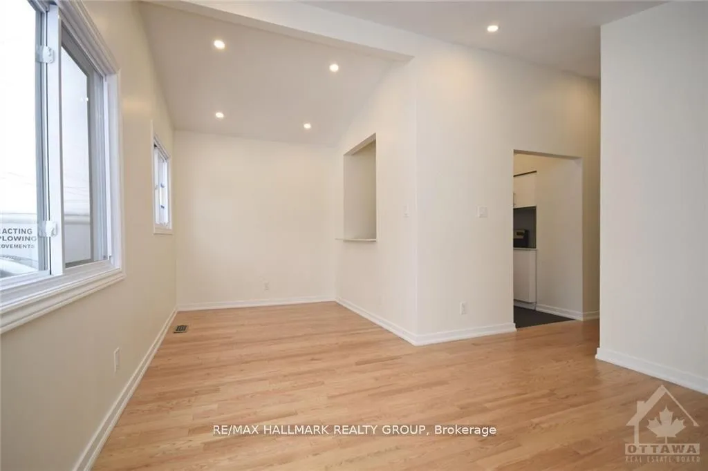 Photo 5 of 1415 Maxime Road, Ottawa, Pineview — HOMEH