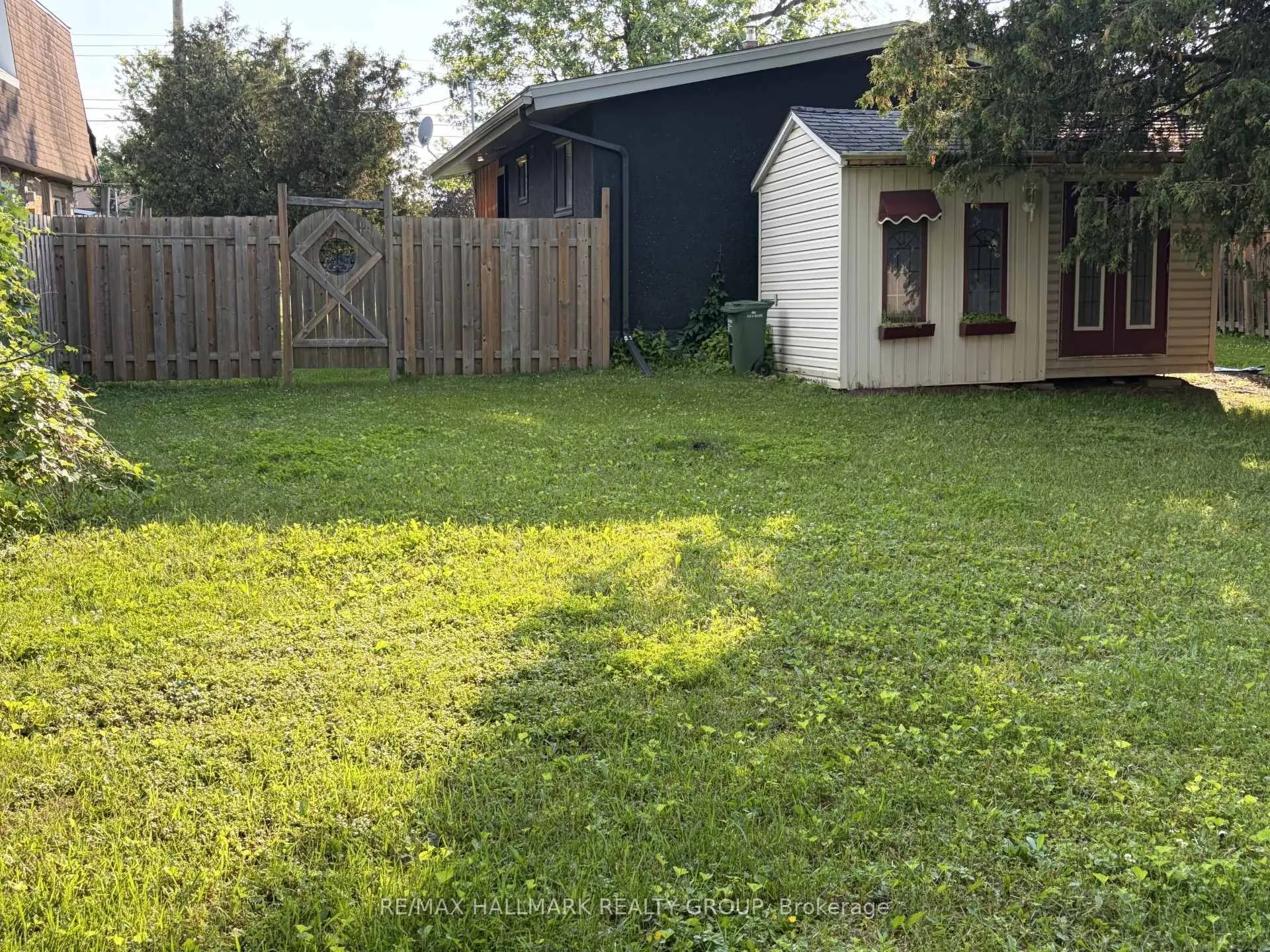 Photo 9 of 1415 Maxime Road, Ottawa, Pineview — HOMEH