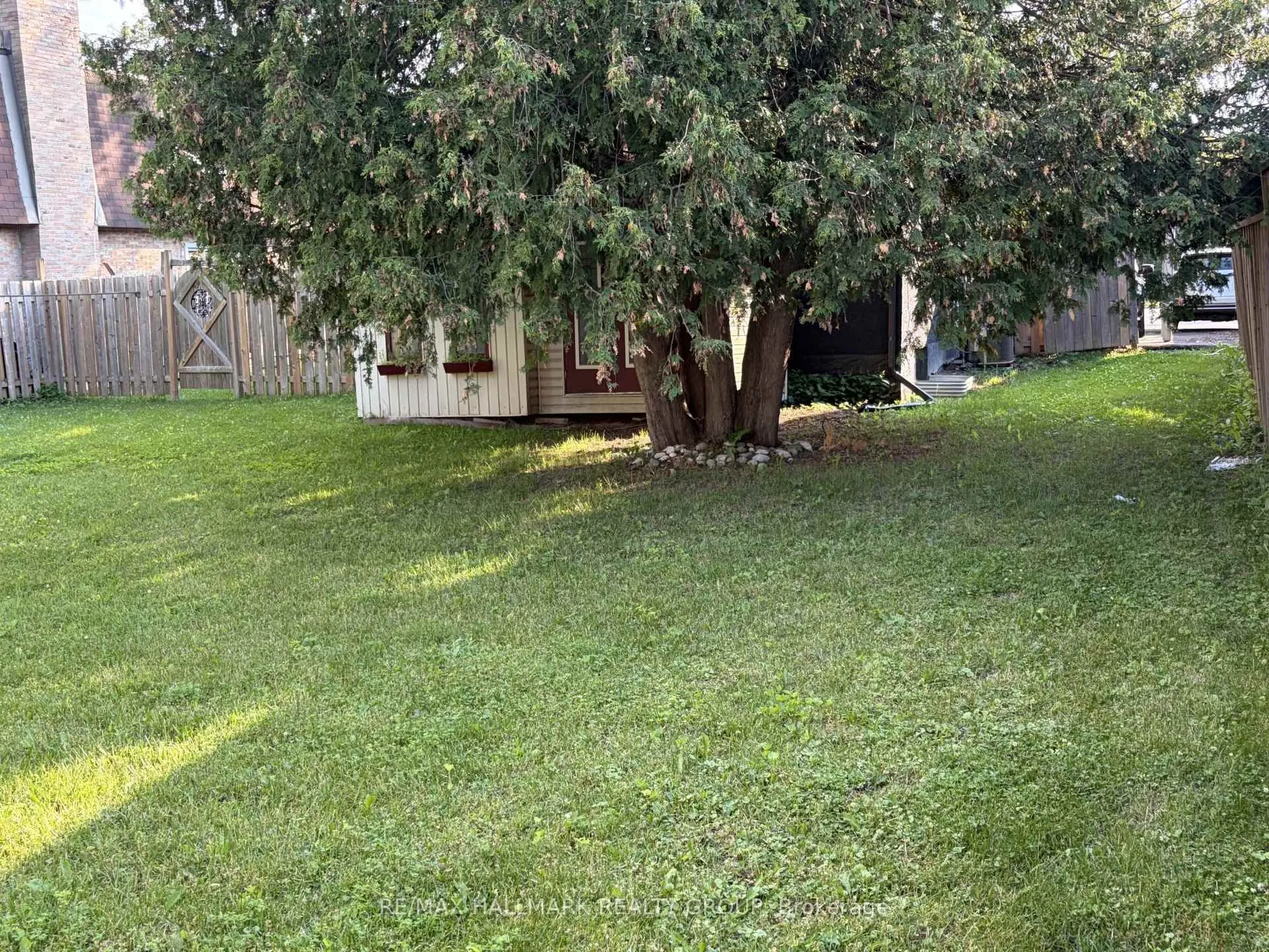 Photo 10 of 1415 Maxime Road, Ottawa, Pineview — HOMEH