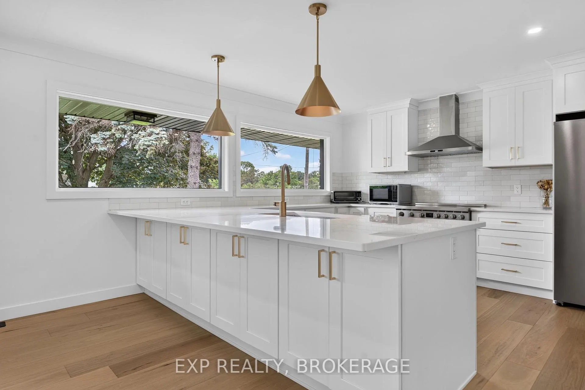 Photo 3 of 1802 Sydenham Road, Kingston, City North of 401 — HOMEH