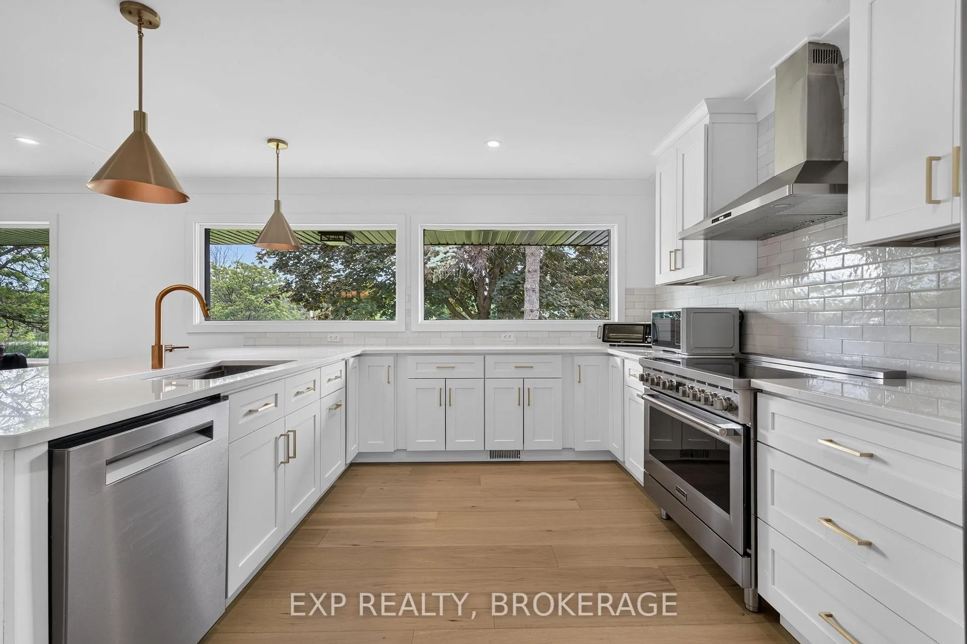 Photo 6 of 1802 Sydenham Road, Kingston, City North of 401 — HOMEH