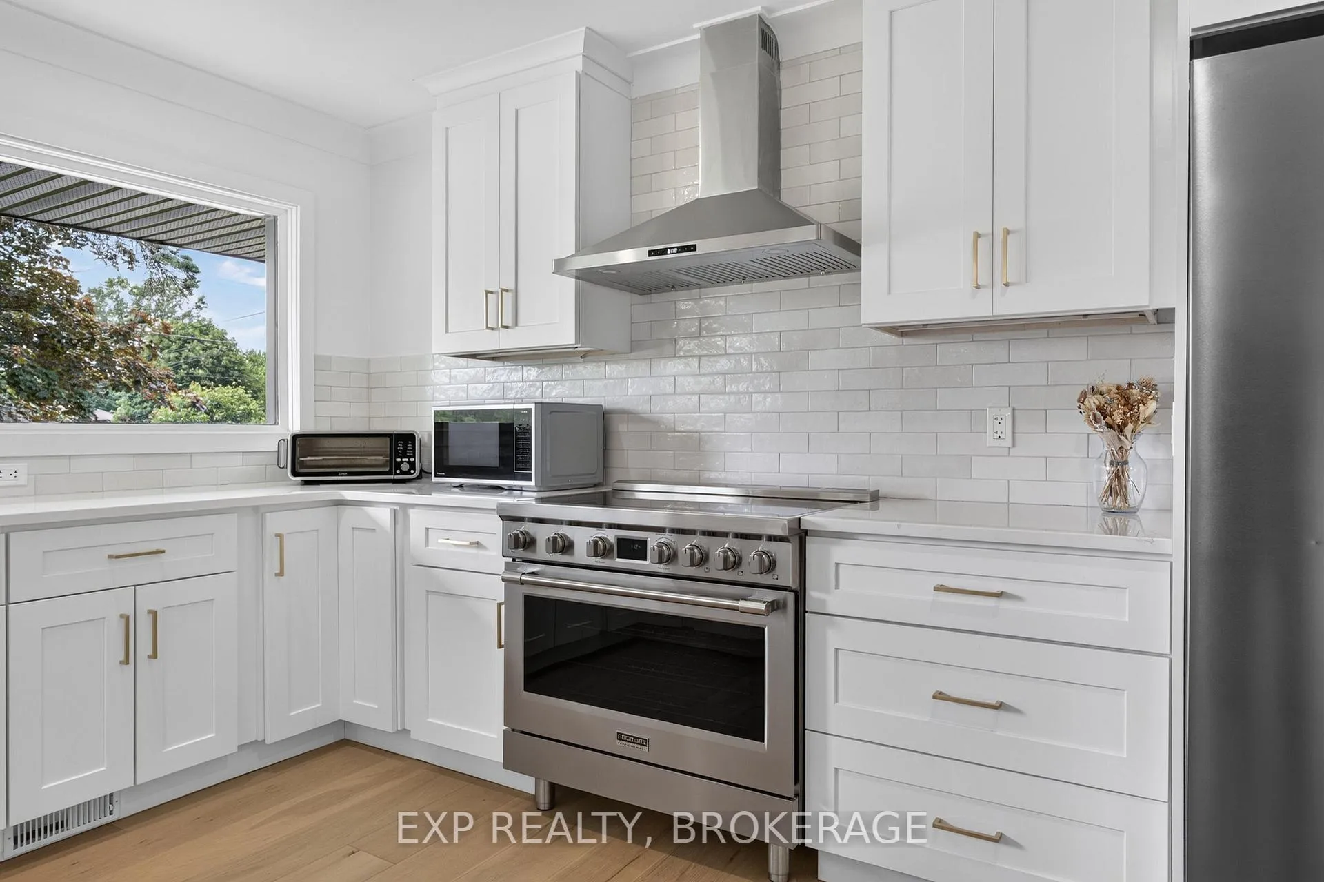 Photo 8 of 1802 Sydenham Road, Kingston, City North of 401 — HOMEH