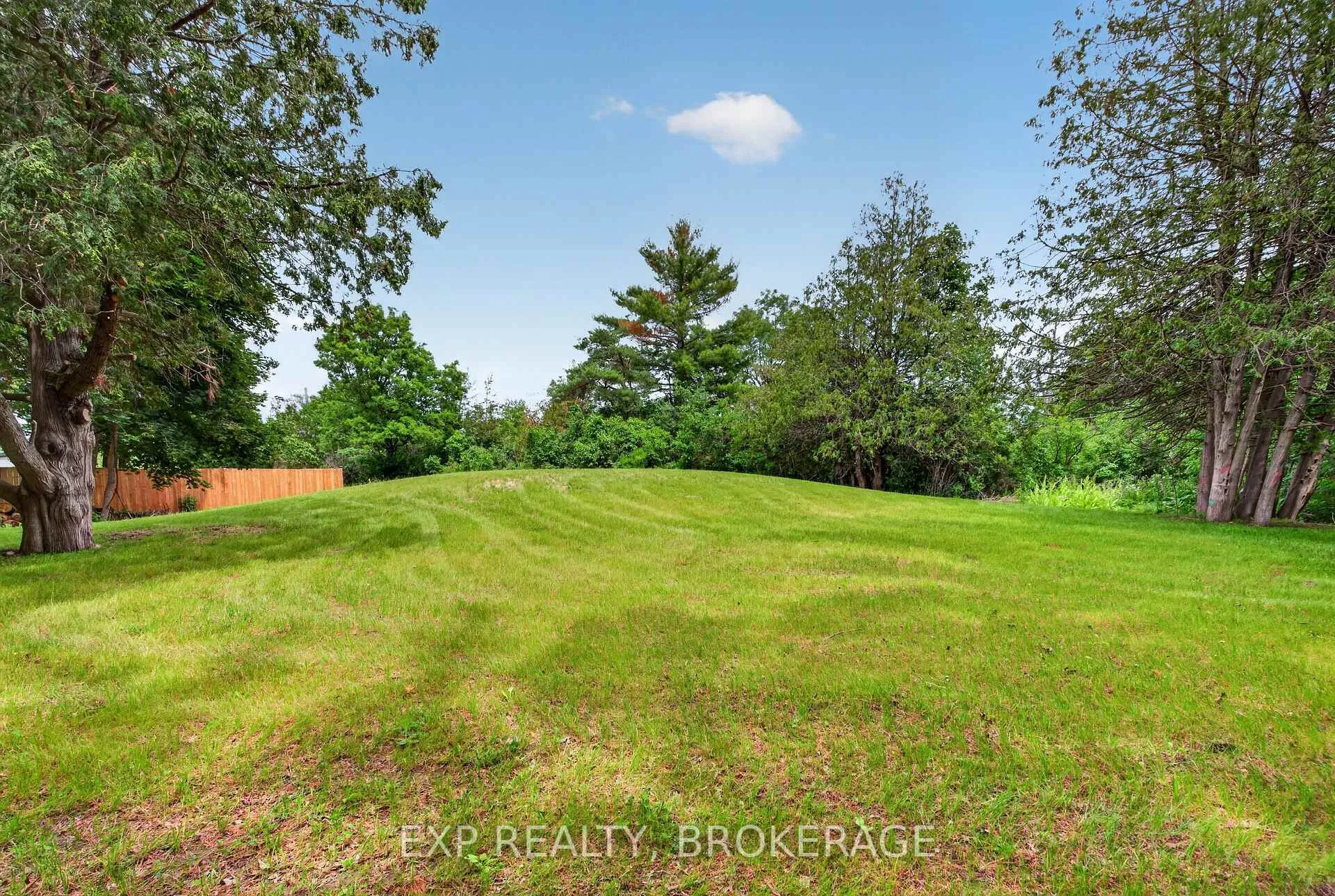 Photo 38 of 1802 Sydenham Road, Kingston, City North of 401 — HOMEH