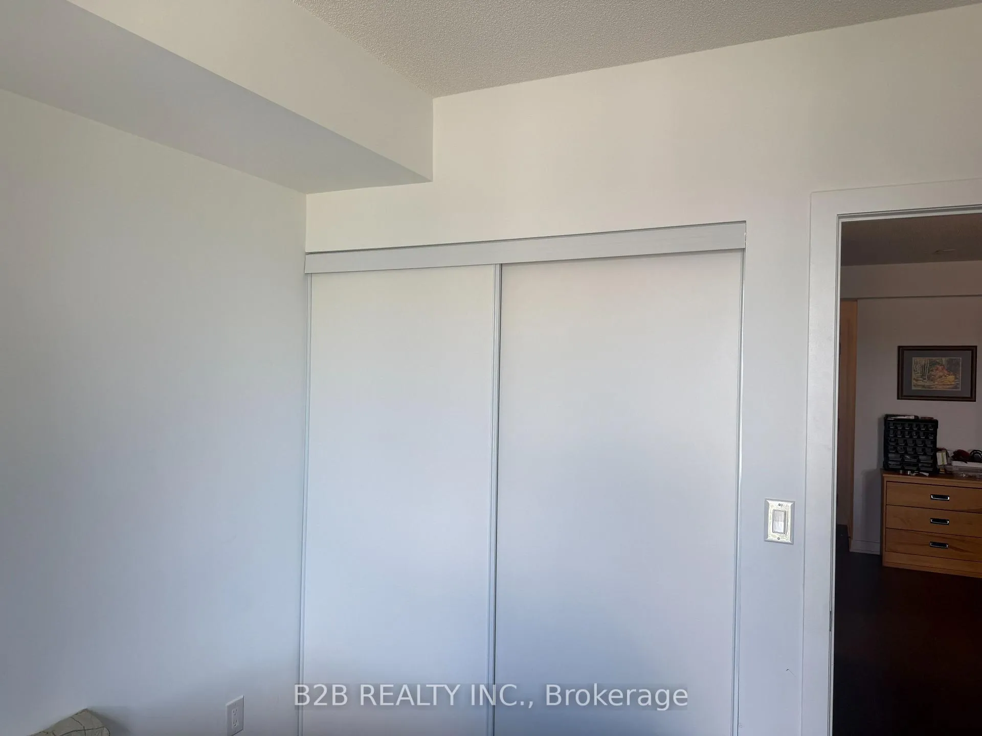 Photo 5 of Unit 514, 3210 Dakota Common, Burlington, Alton — HOMEH