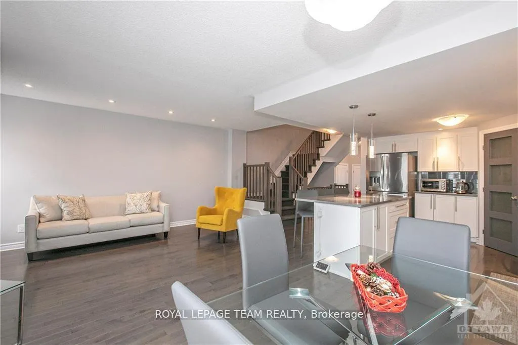 Photo 4 of 257 Gossamer Street, Ottawa, Mer Bleue/Bradley Estates/Anderson Park — HOMEH