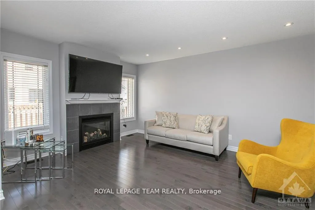 Photo 5 of 257 Gossamer Street, Ottawa, Mer Bleue/Bradley Estates/Anderson Park — HOMEH