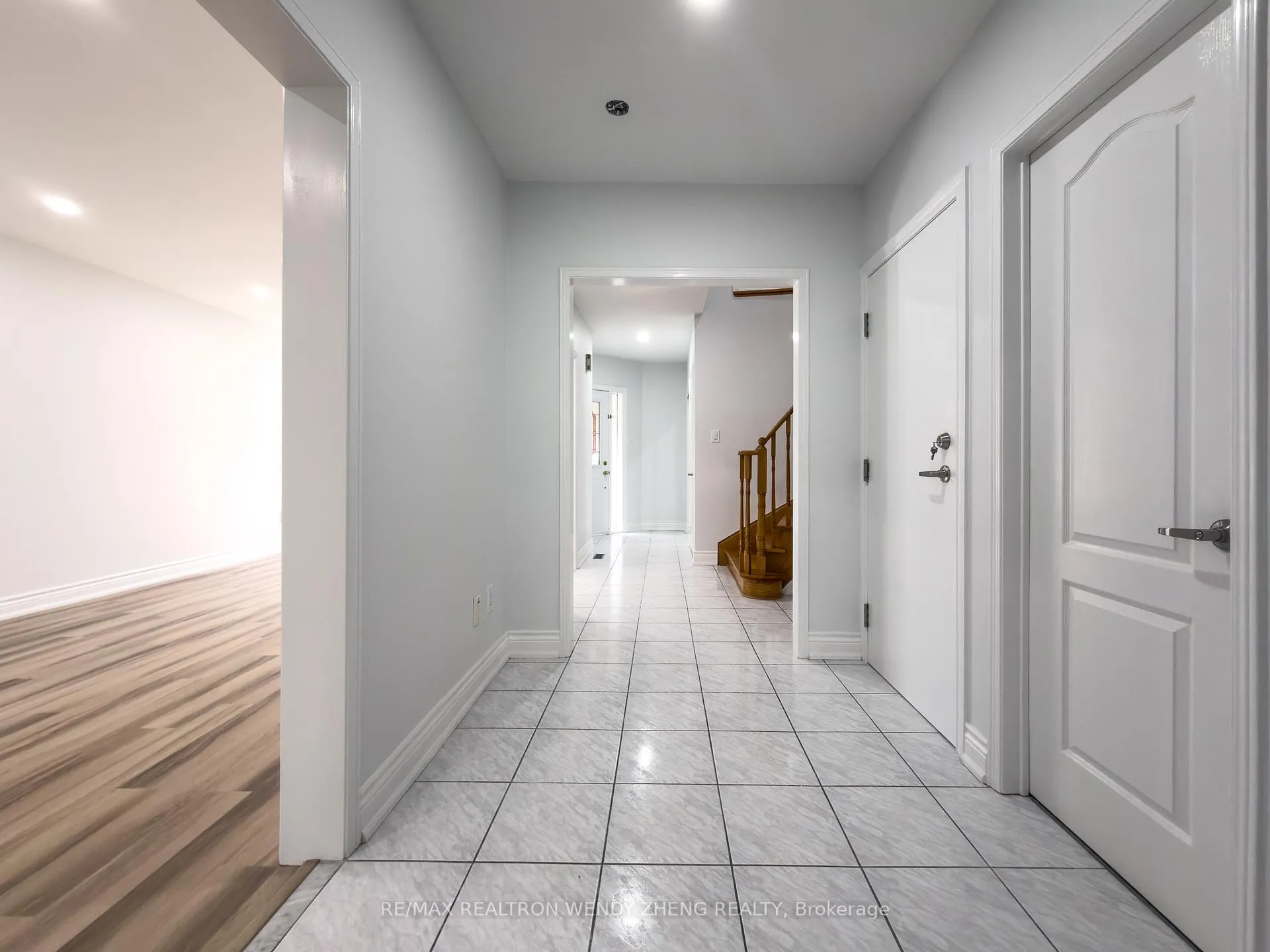 Photo 12 of 59 Springer Drive, Richmond Hill, Westbrook — HOMEH