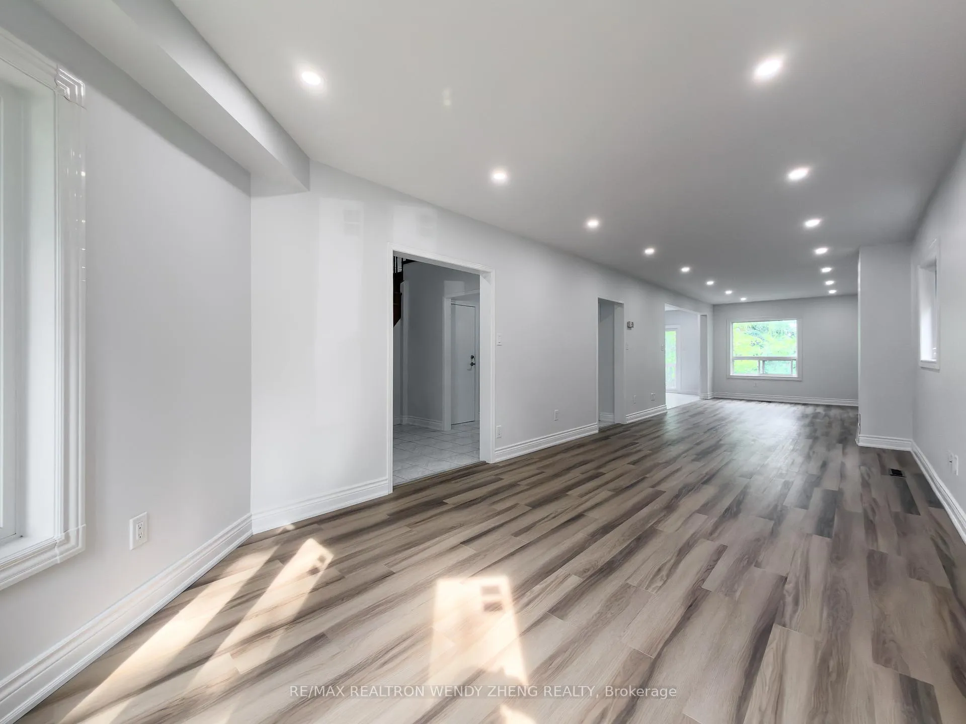 Photo 15 of 59 Springer Drive, Richmond Hill, Westbrook — HOMEH