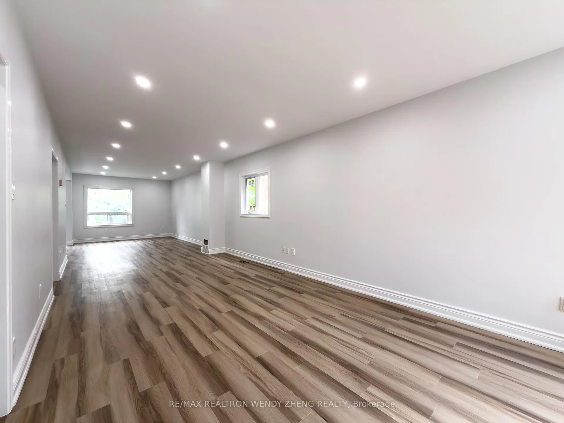 Photo 16 of 59 Springer Drive, Richmond Hill, Westbrook — HOMEH