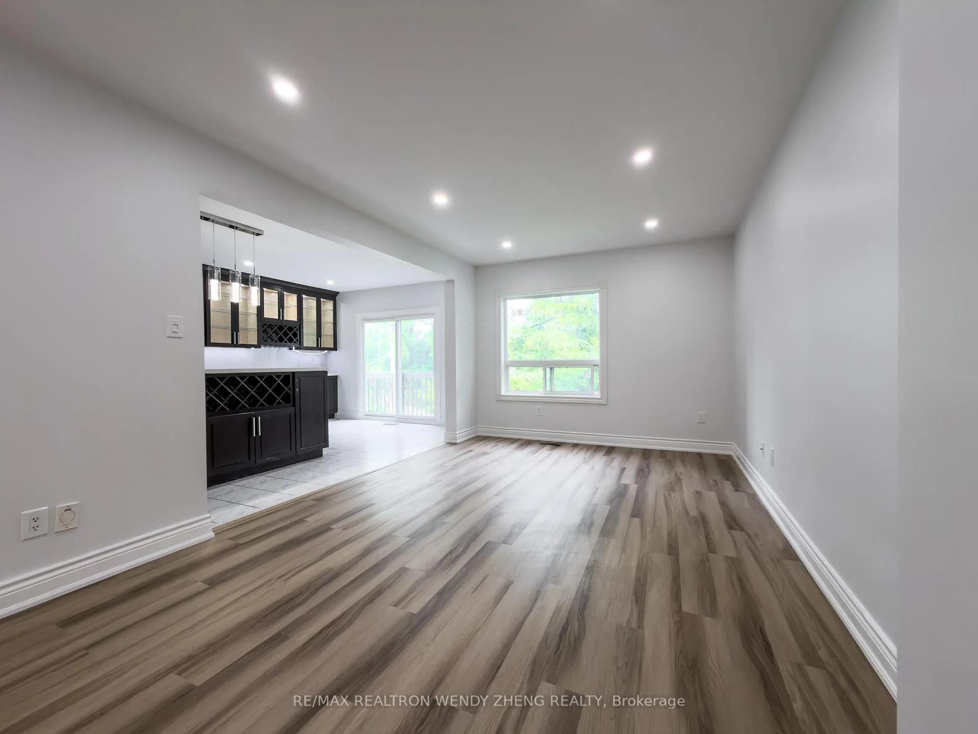 Photo 17 of 59 Springer Drive, Richmond Hill, Westbrook — HOMEH