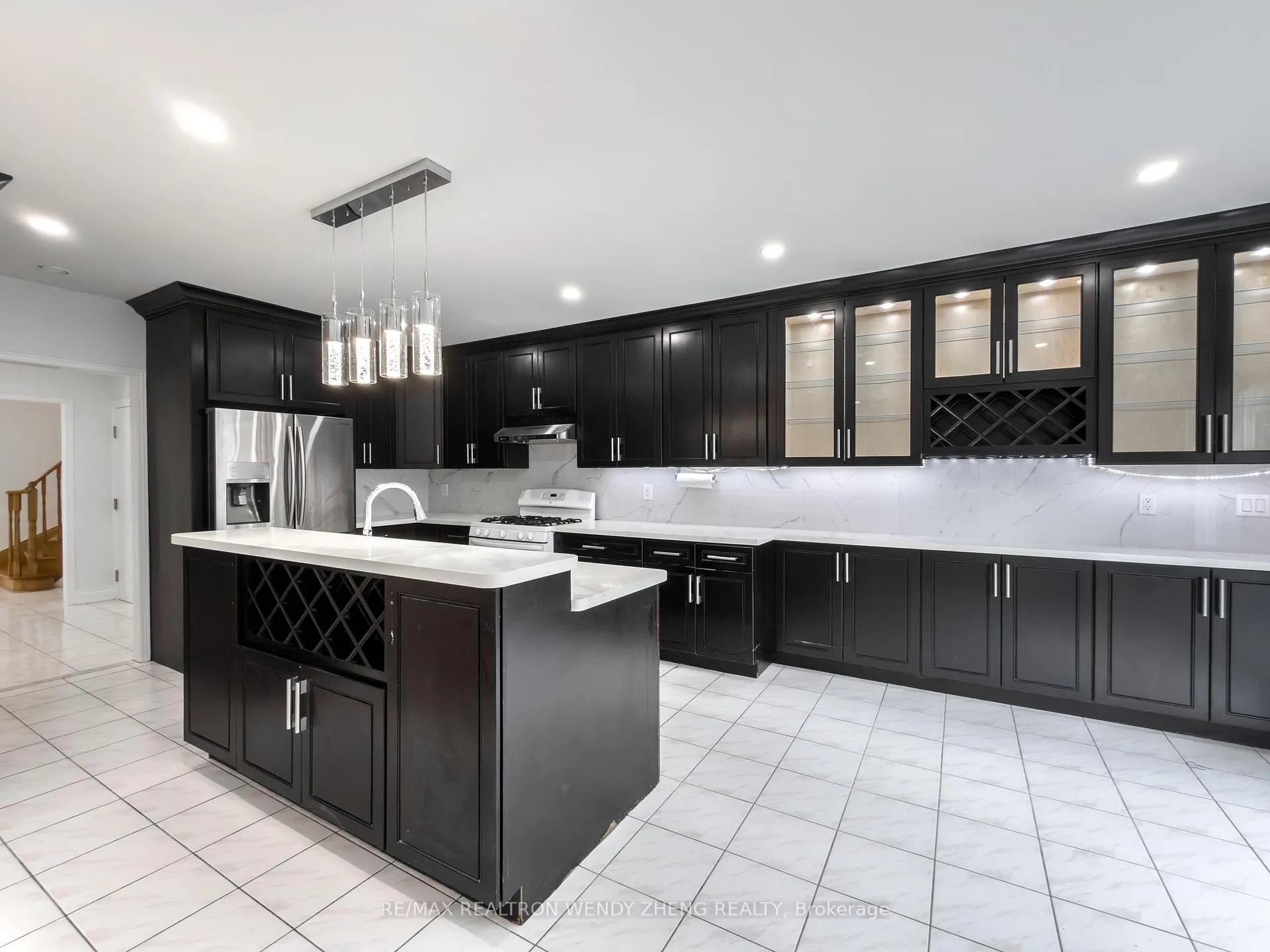 Photo 20 of 59 Springer Drive, Richmond Hill, Westbrook — HOMEH