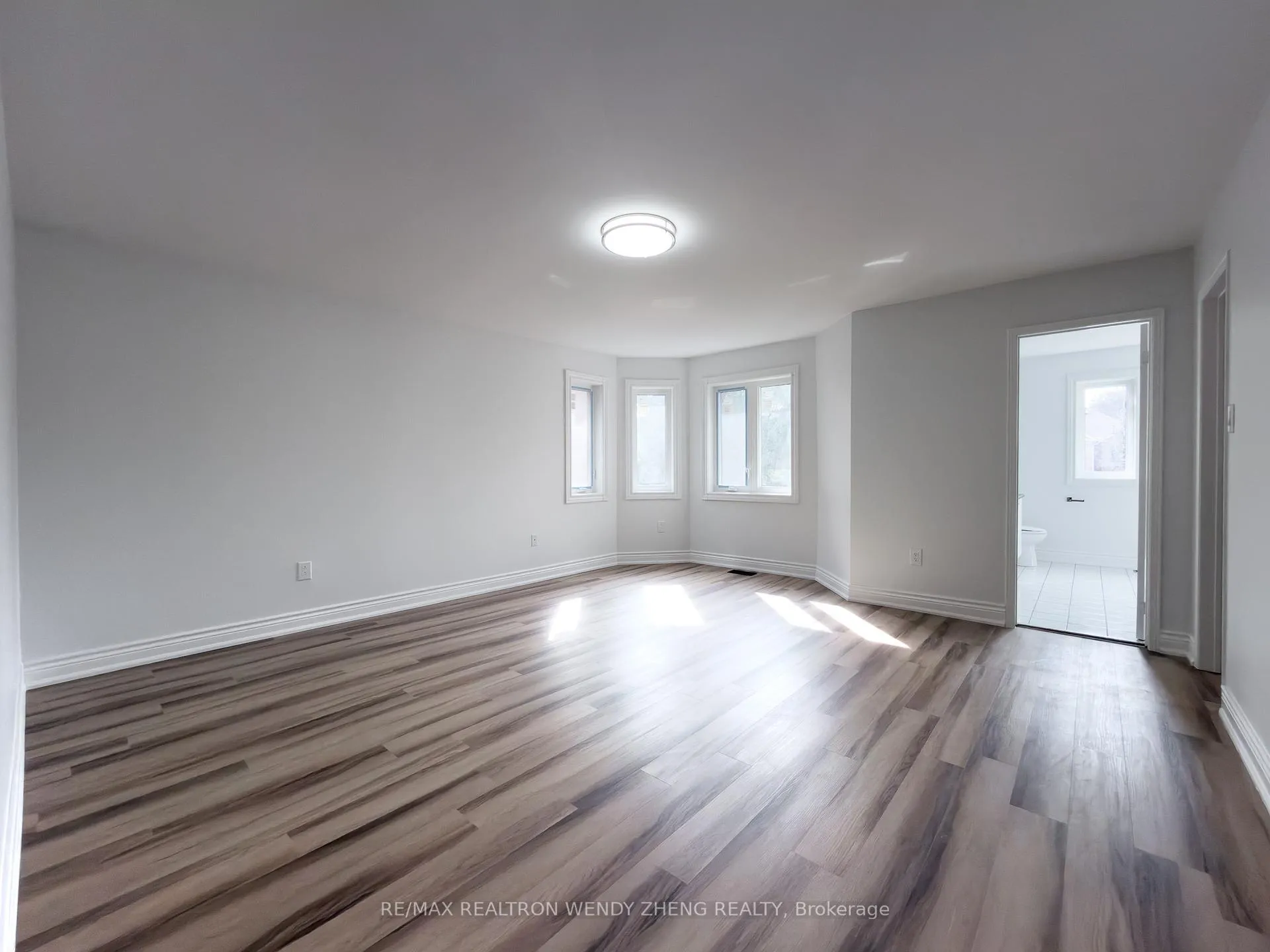 Photo 29 of 59 Springer Drive, Richmond Hill, Westbrook — HOMEH