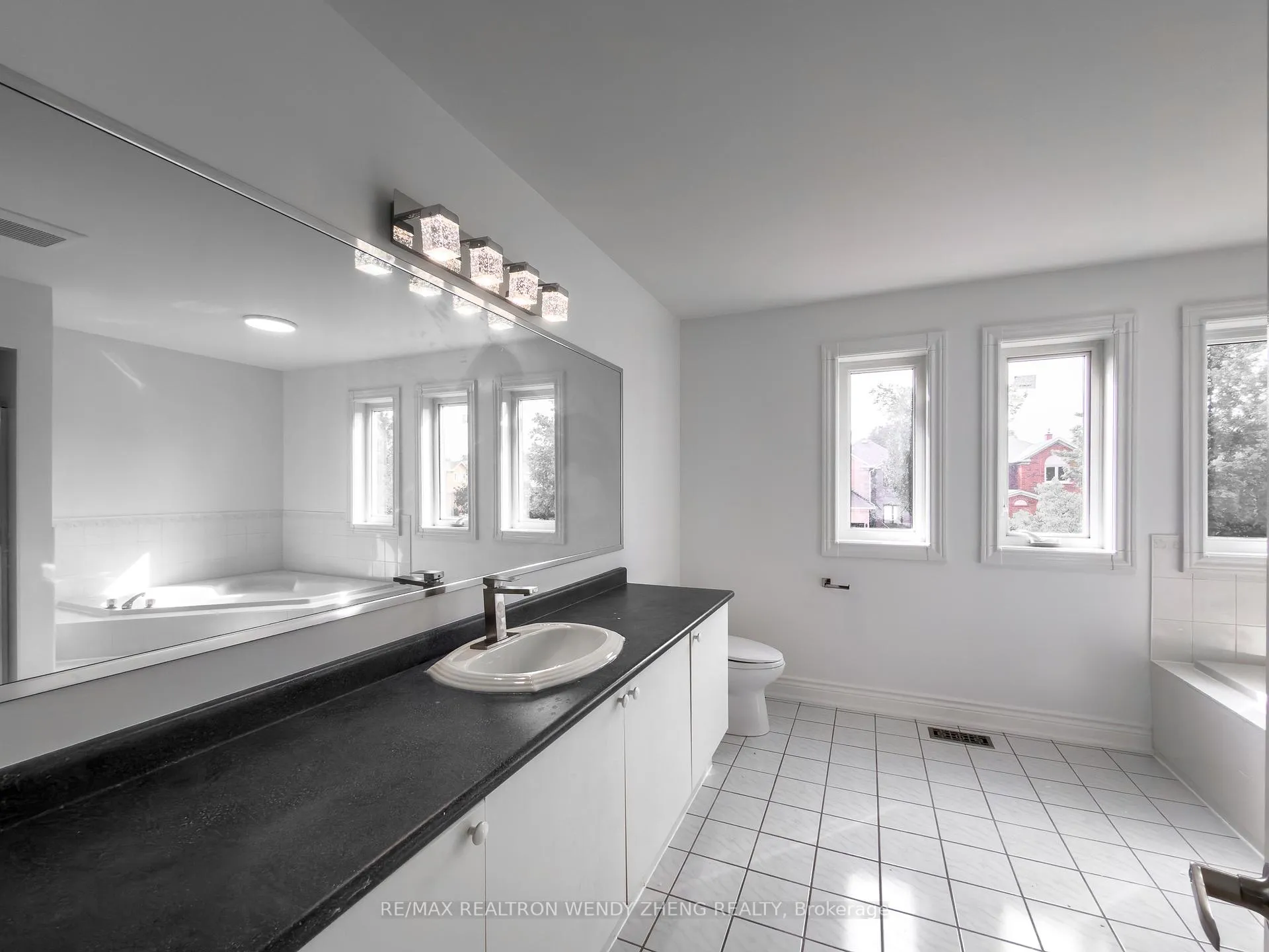 Photo 31 of 59 Springer Drive, Richmond Hill, Westbrook — HOMEH