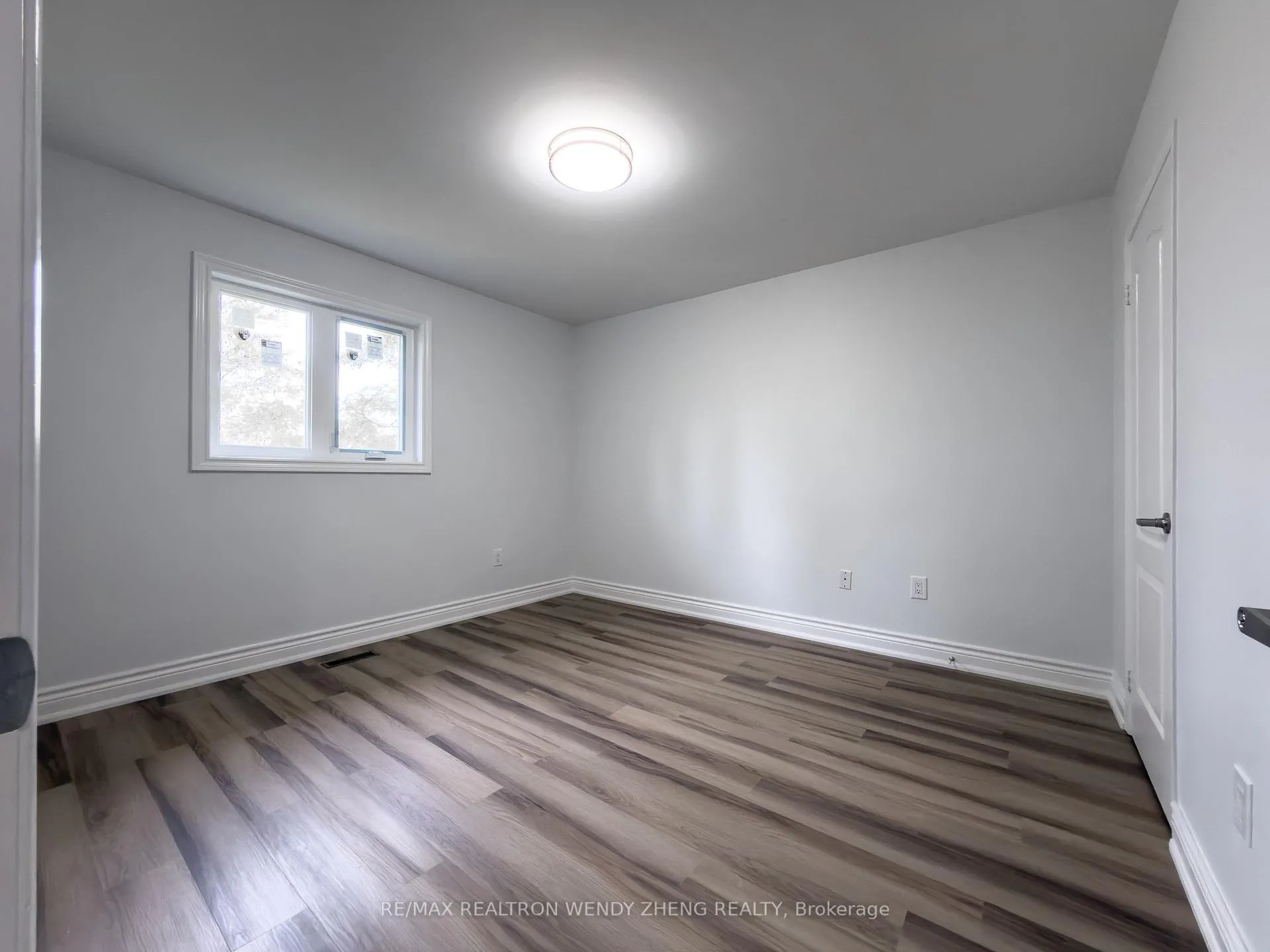 Photo 37 of 59 Springer Drive, Richmond Hill, Westbrook — HOMEH
