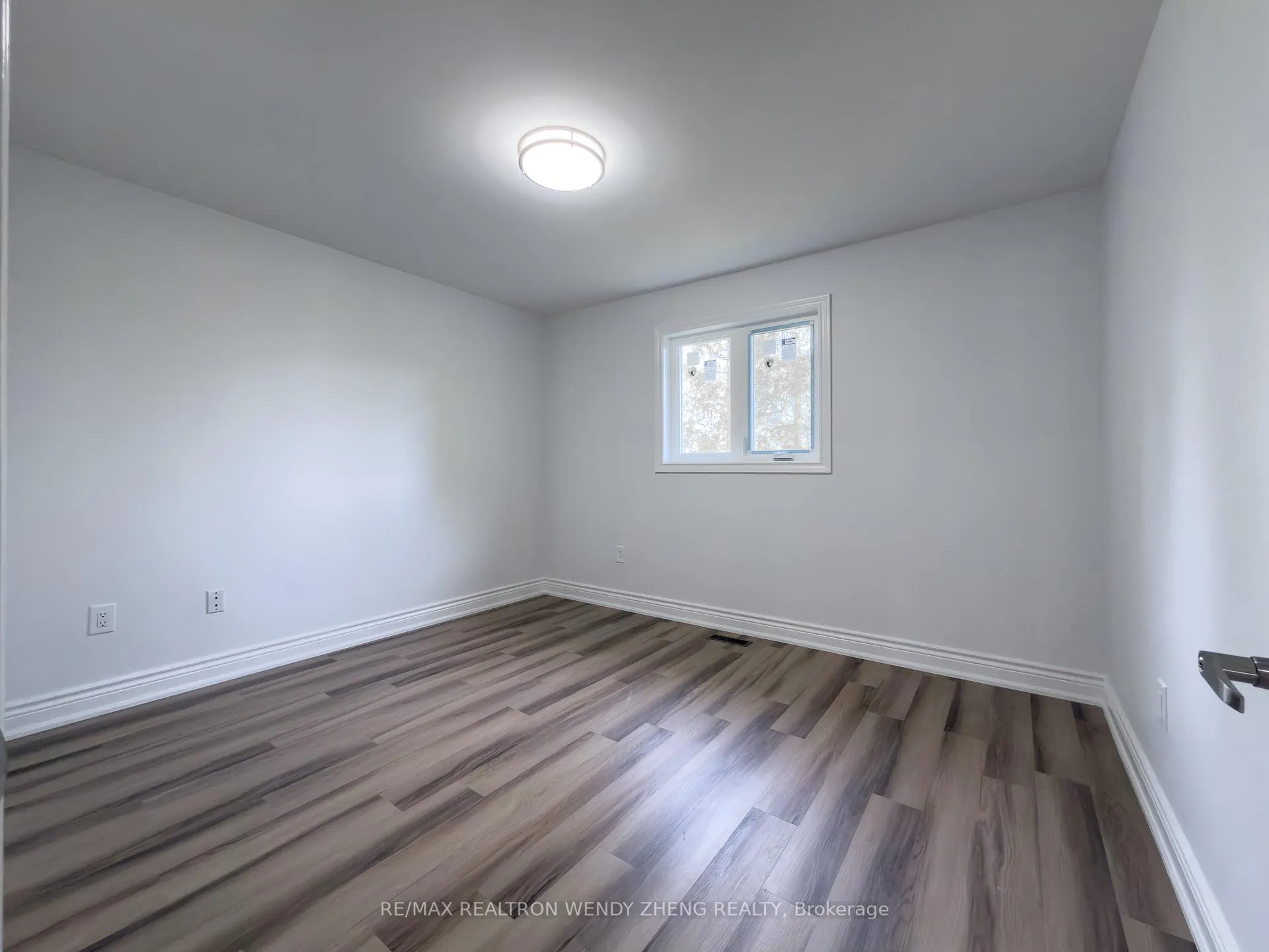 Photo 39 of 59 Springer Drive, Richmond Hill, Westbrook — HOMEH