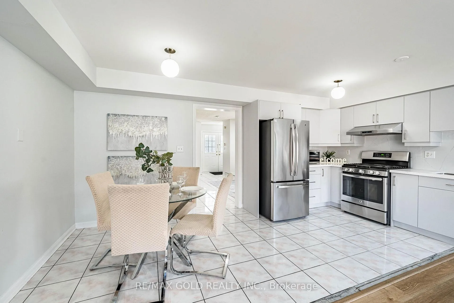 Photo 9 of 65 Mount Ranier Crescent, Brampton, Sandringham-Wellington — HOMEH