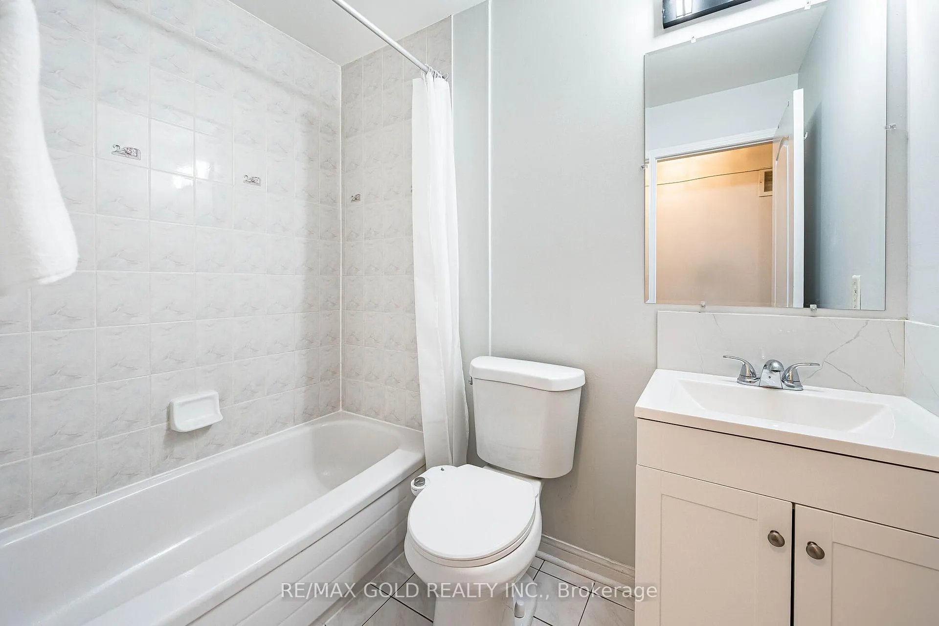 Photo 25 of 65 Mount Ranier Crescent, Brampton, Sandringham-Wellington — HOMEH