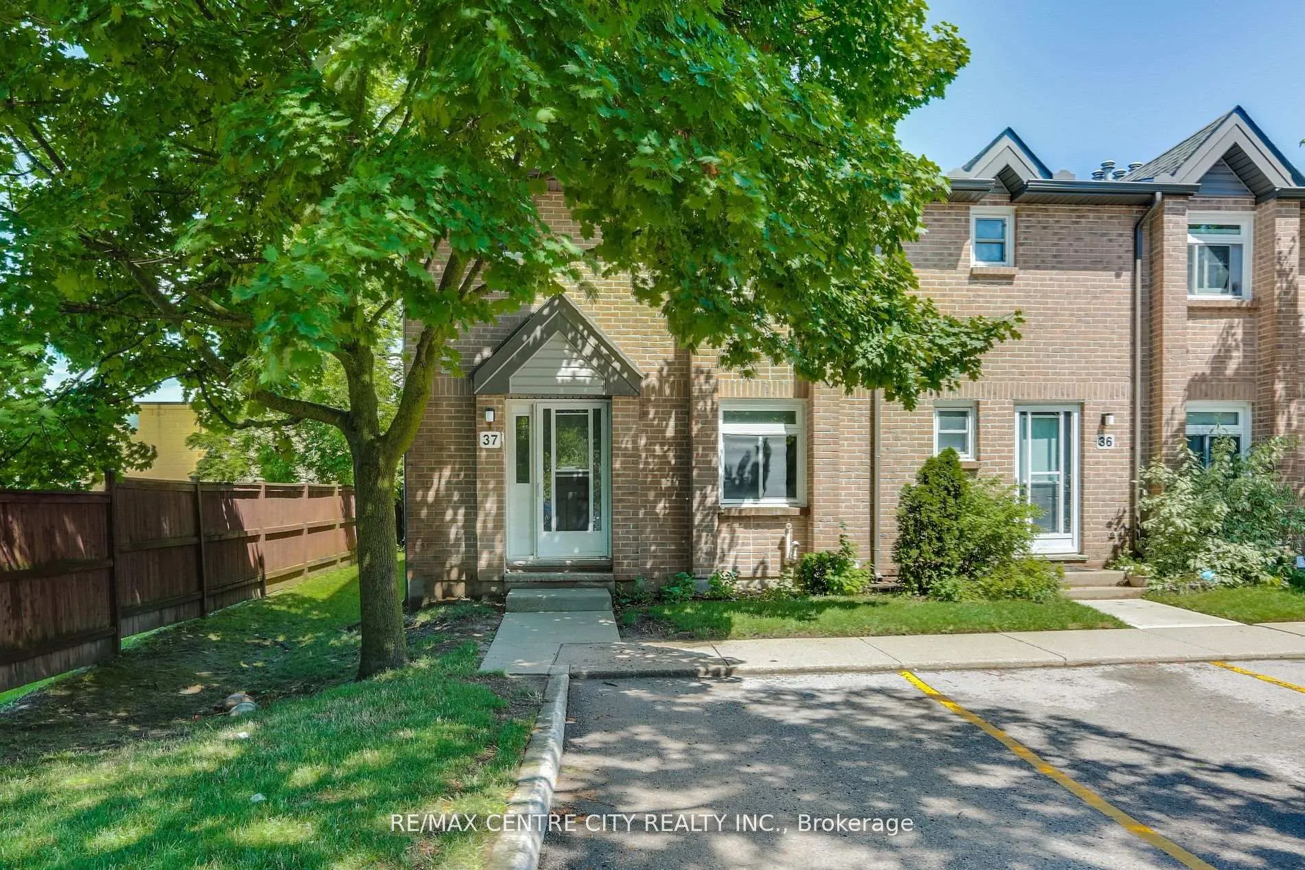 Photo 1 of Unit 37, 1294 Byron Baseline Road, London, South K — HOMEH