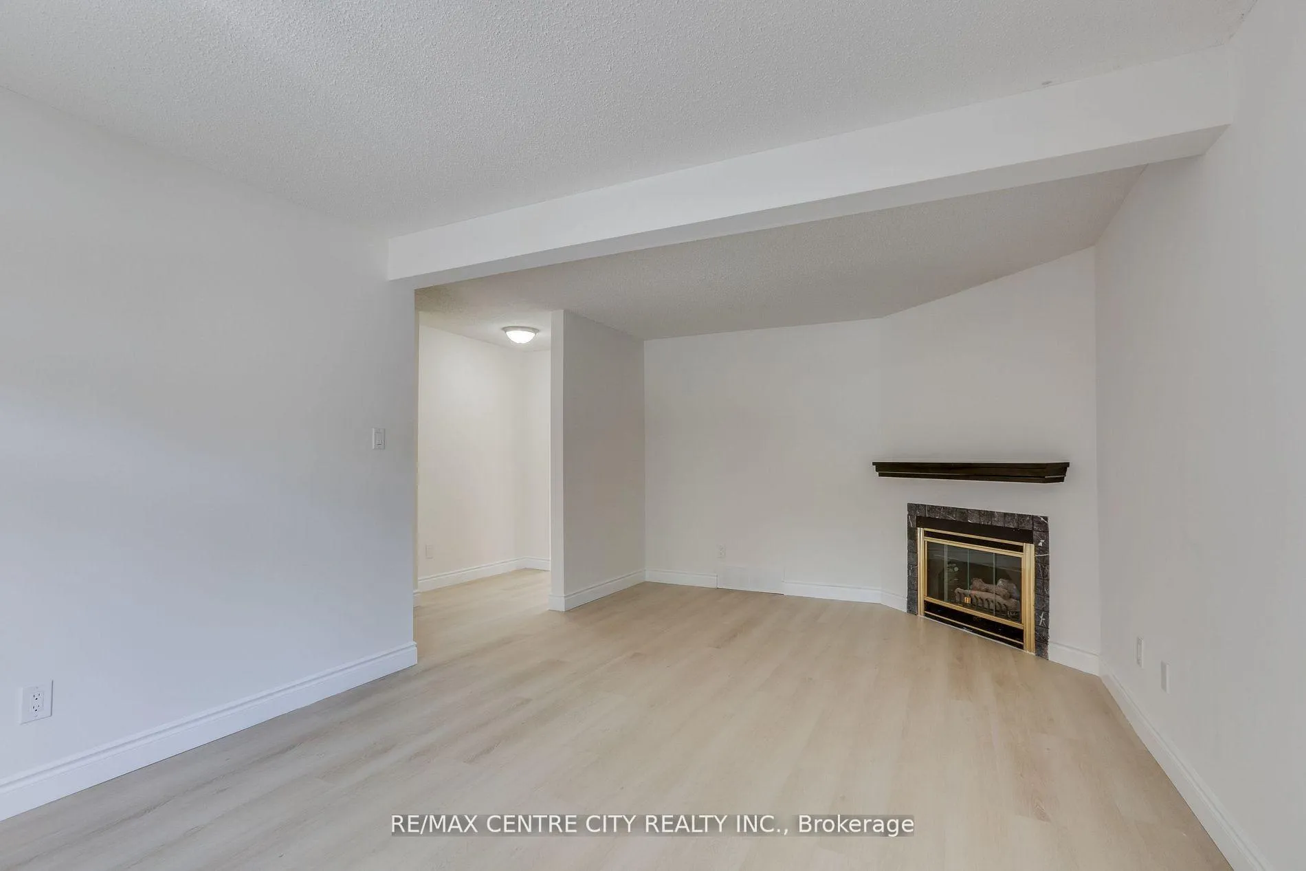 Photo 6 of Unit 37, 1294 Byron Baseline Road, London, South K — HOMEH