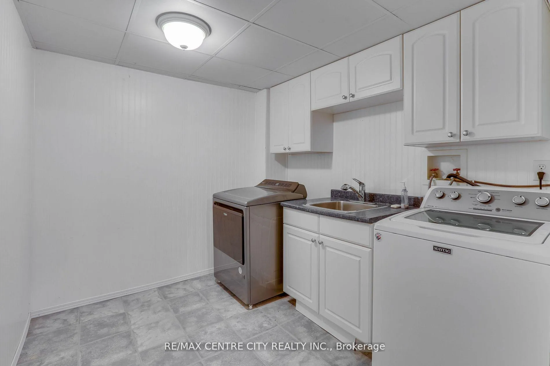 Photo 21 of Unit 37, 1294 Byron Baseline Road, London, South K — HOMEH