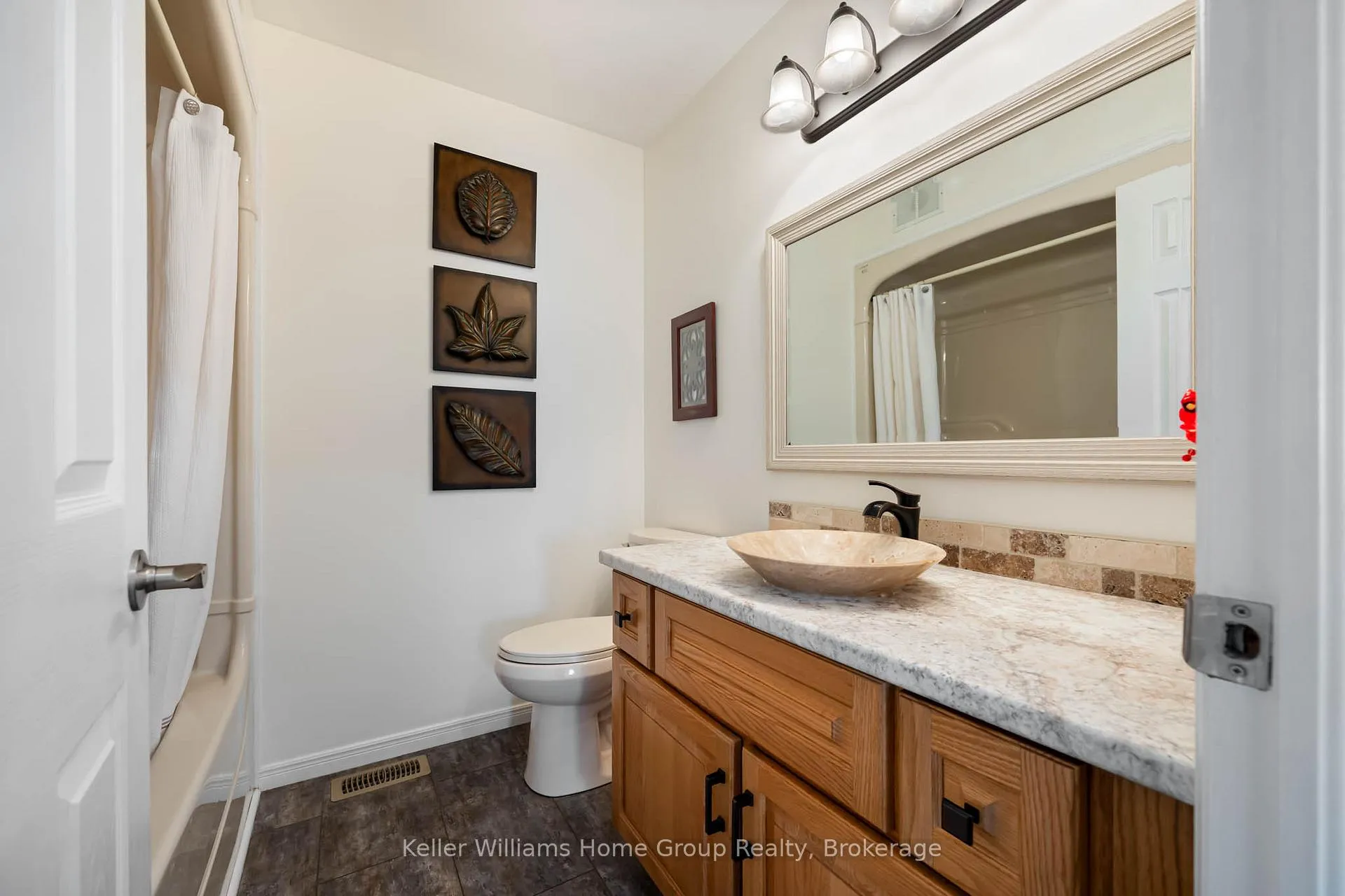 Photo 23 of 550 Maple Avenue N, North Perth, Listowel — HOMEH