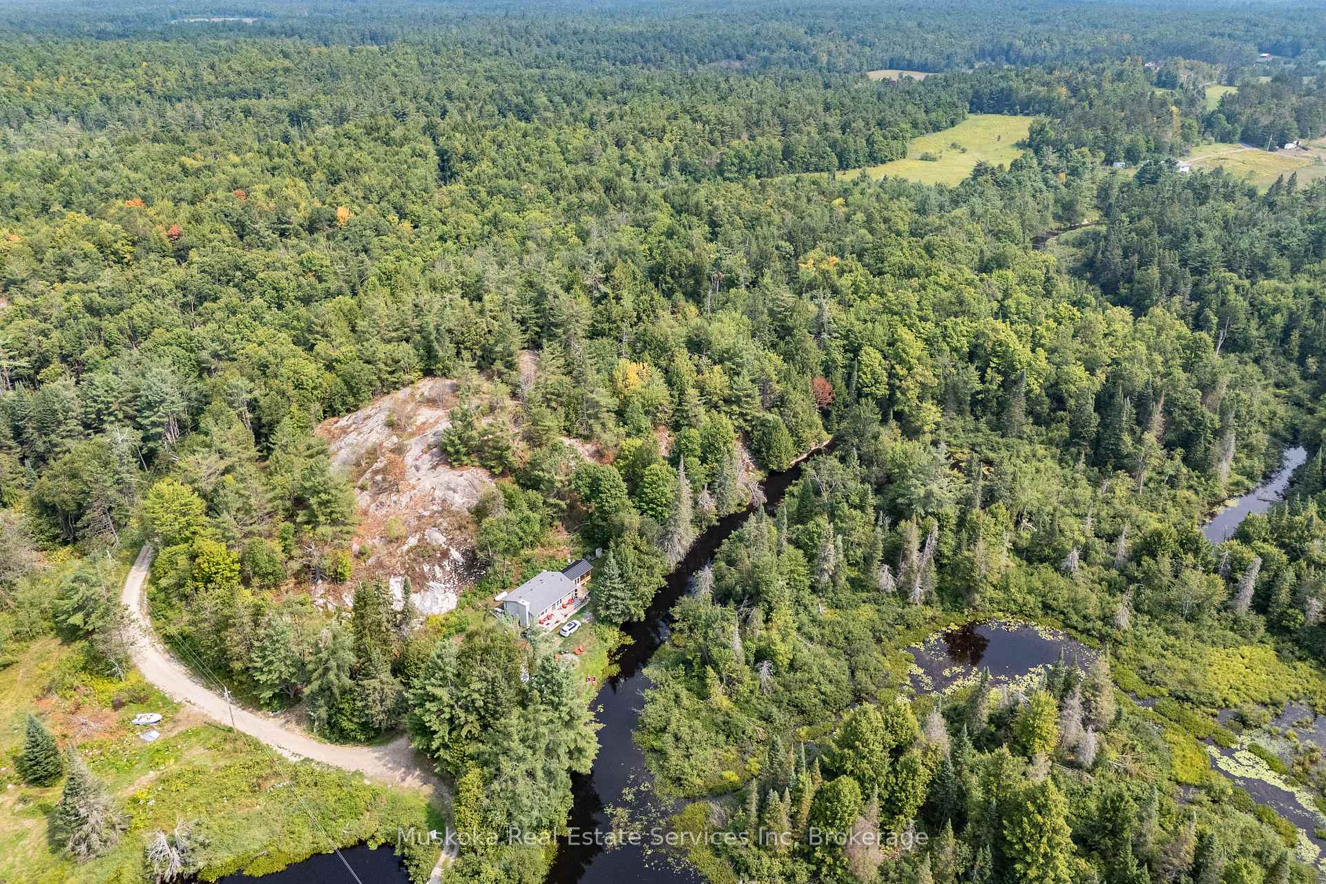 Photo 9 of 1073 Fire Route A1 Drive, Gravenhurst, Ryde — HOMEH