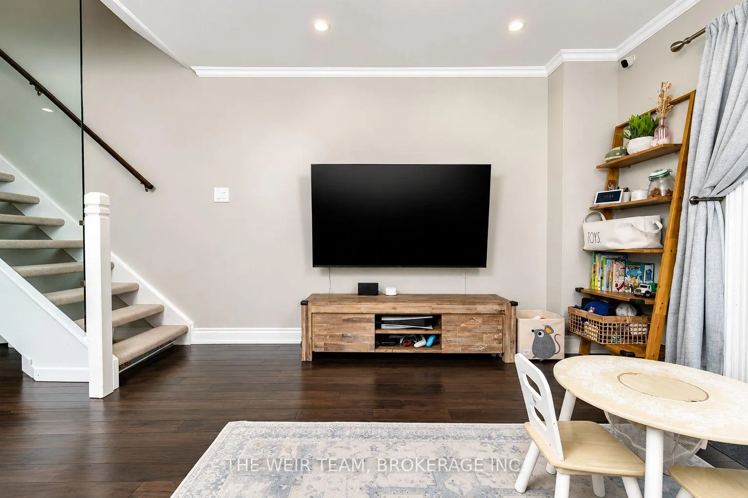 Photo 5 of 42 Torbrick Road, Toronto, Greenwood-Coxwell — HOMEH