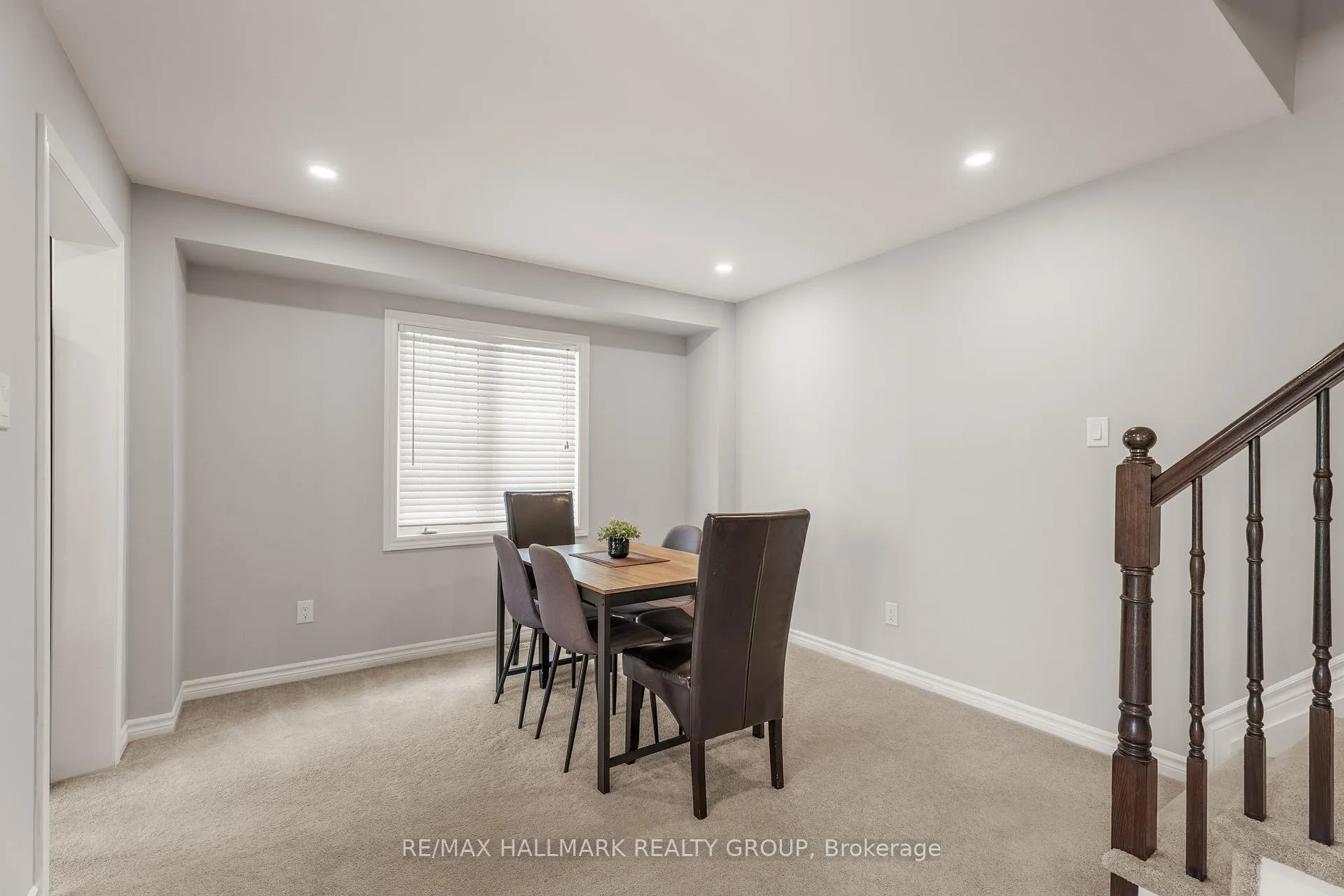 Photo 22 of 404 Rosingdale Street, Ottawa, Kanata - Emerald Meadows/Trailwest — HOMEH